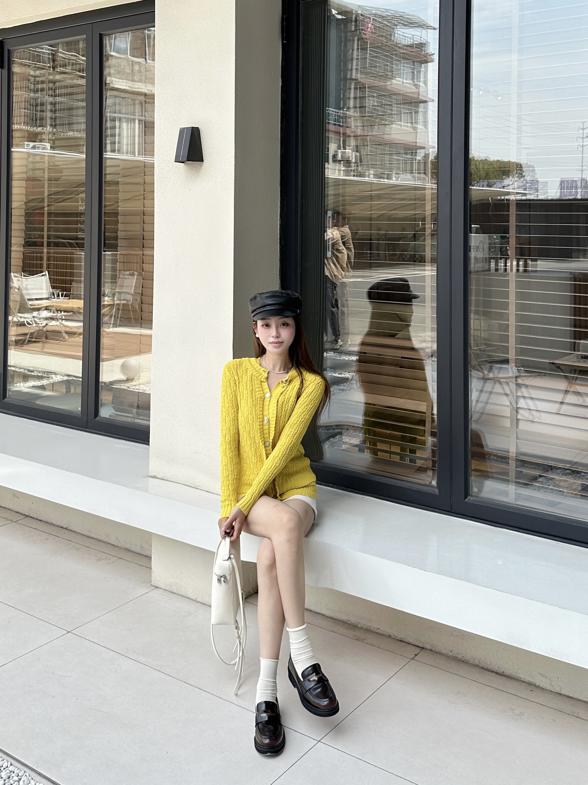 宋佳同款百丽海鸥乐福鞋2.0：厚底真皮的英伦飒爽美学