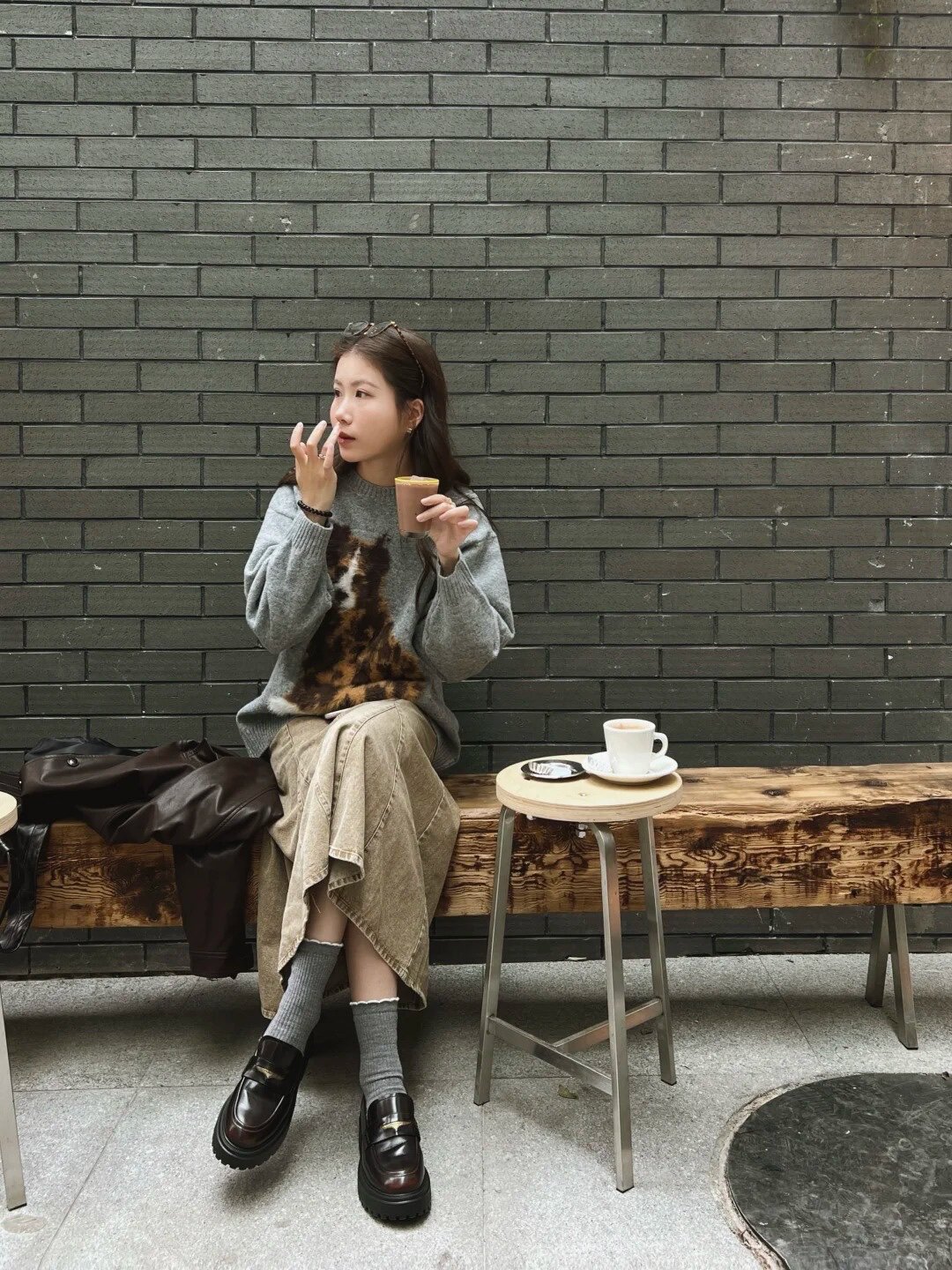 宋佳同款百丽海鸥乐福鞋2.0：厚底真皮的英伦飒爽美学