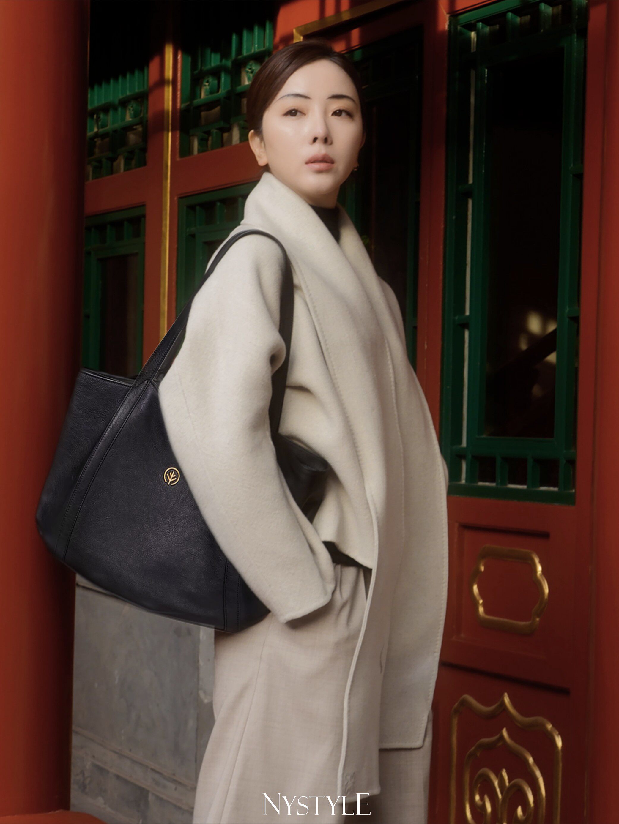 明星同款BAGTREE包包树「晚枫包」：植鞣牛皮的时光养色美学