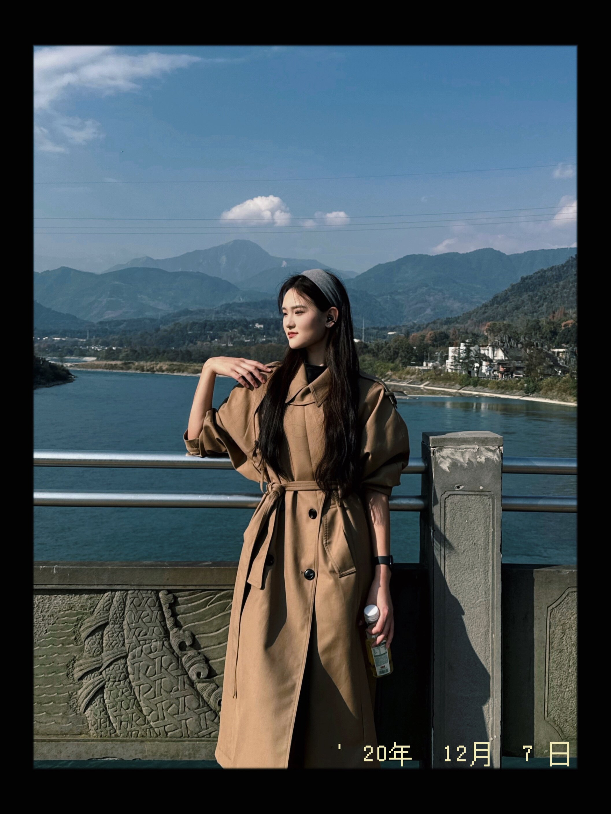 解锁法式优雅密码——周淼ZHOUMIAO"巴黎旧梦"风衣穿搭图鉴