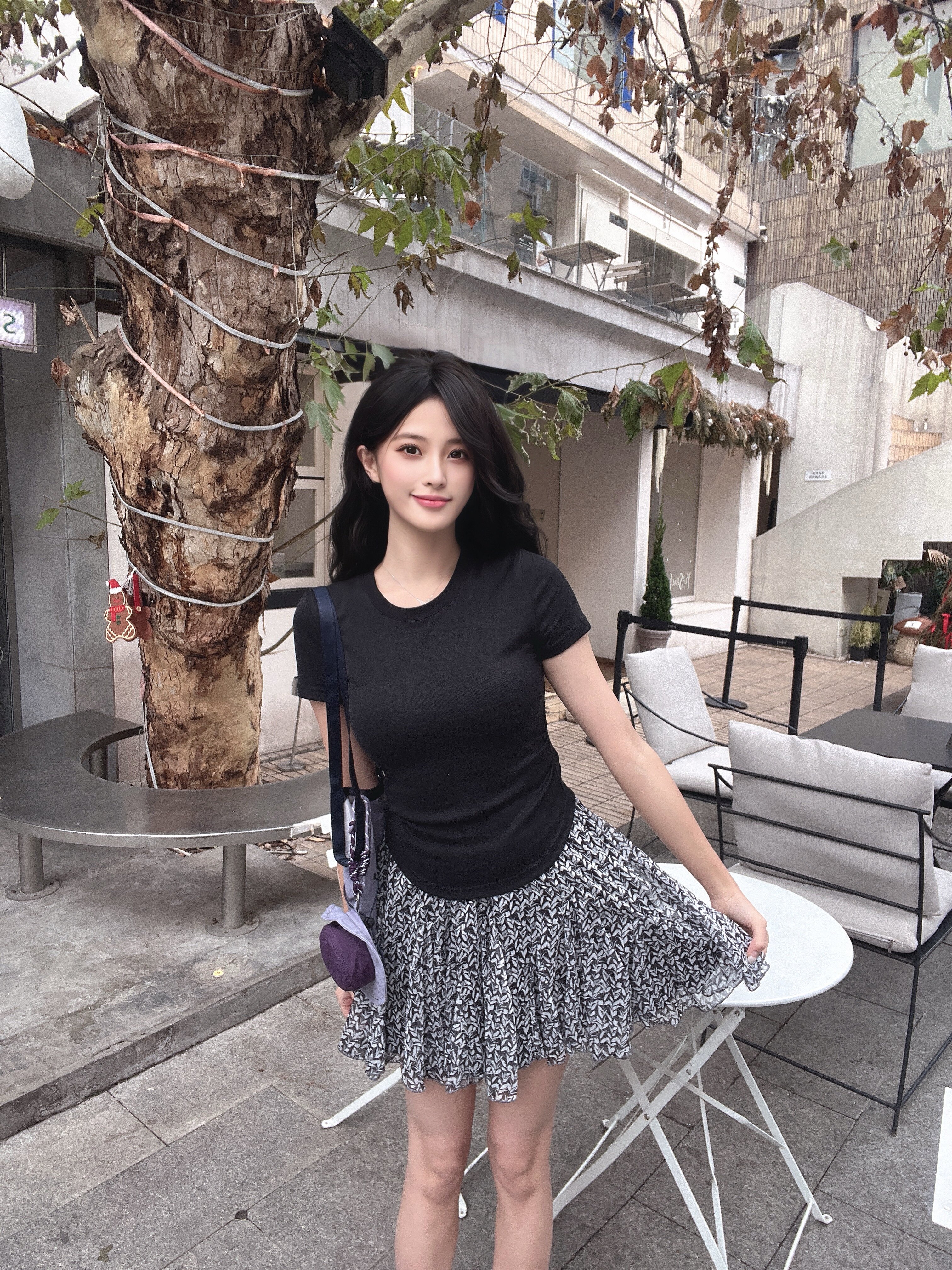 ELLE夏季法式碎花伞裙A字版型遮肉显瘦 碎花图案清新浪漫小众设计别致不撞款