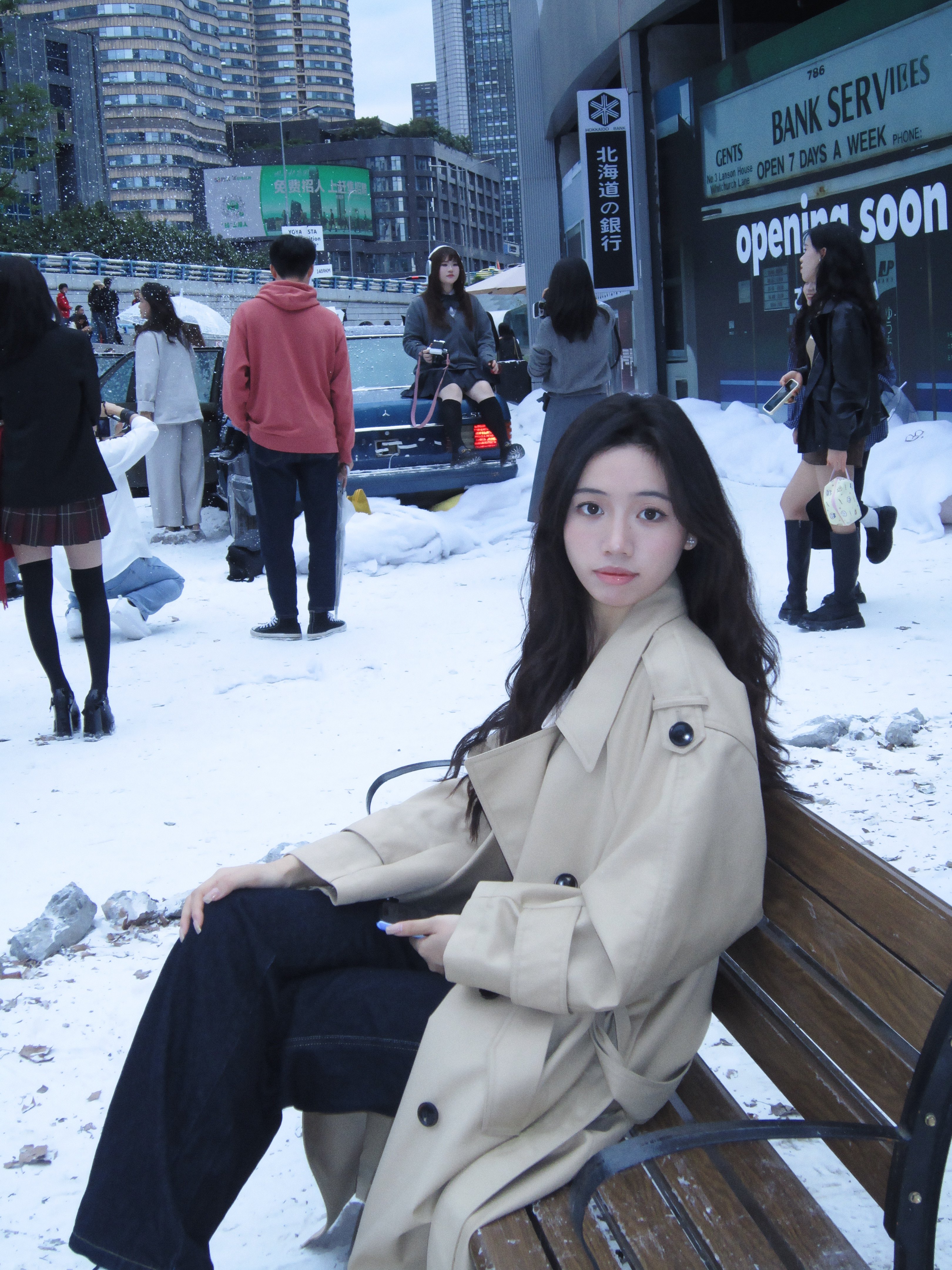 解锁法式优雅密码——周淼ZHOUMIAO"巴黎旧梦"风衣穿搭图鉴