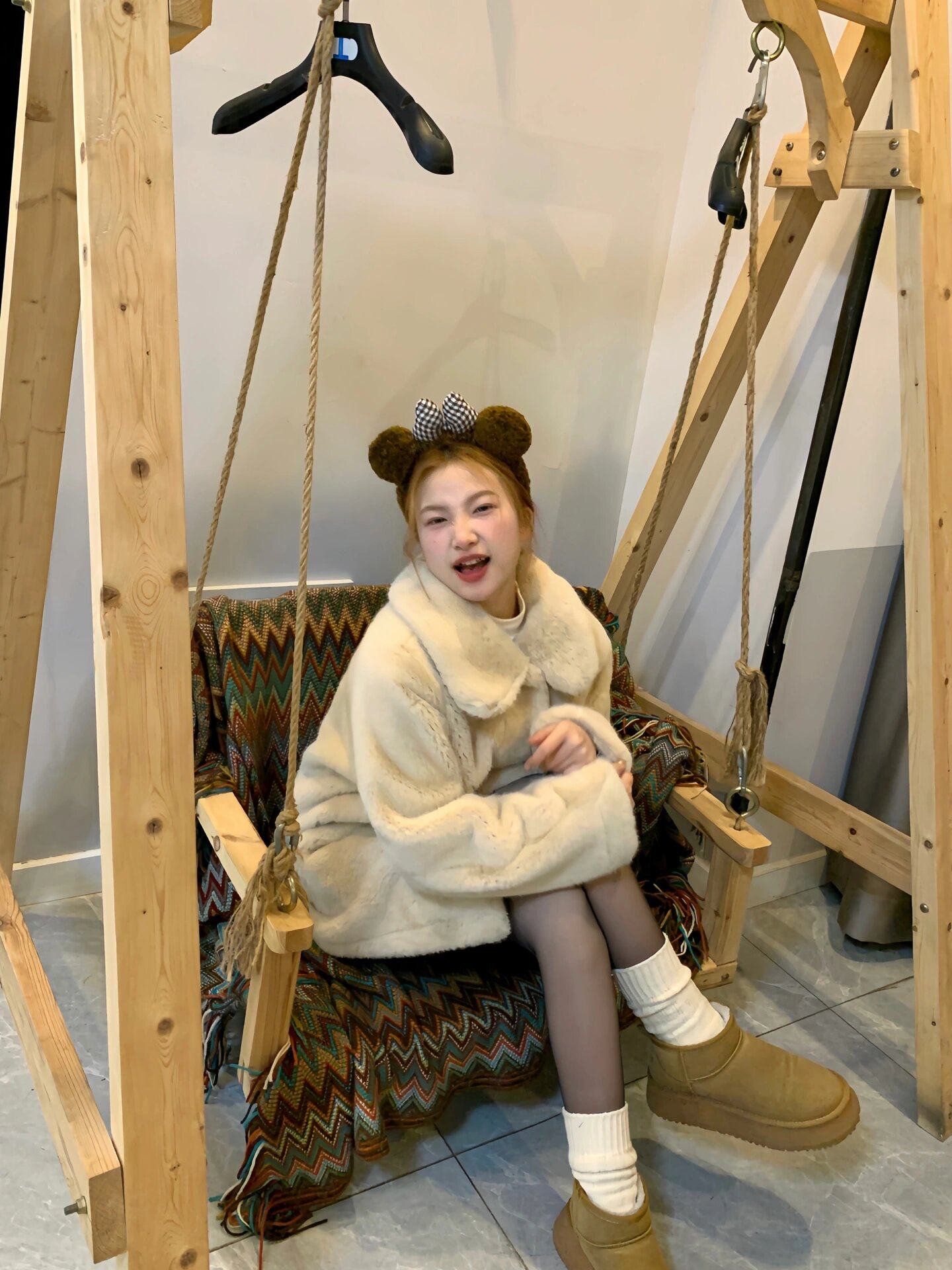 小野和子冬季黑丝光腿神器 加绒双层设计保暖不臃肿 替换装方便实用