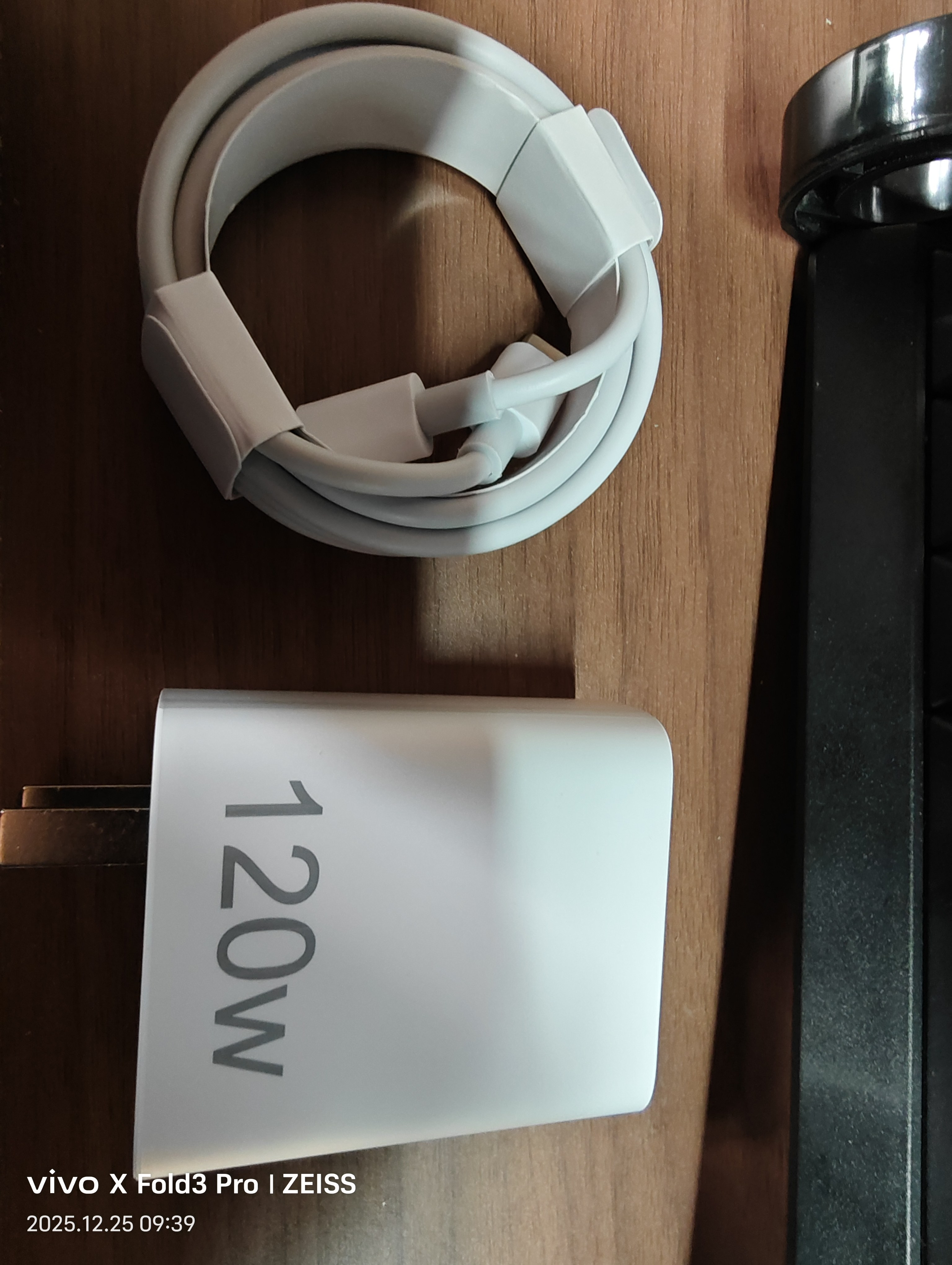 适用vivoX Fold 3 Pro充电器120瓦超级闪充vivoxfold3充电插头80快充