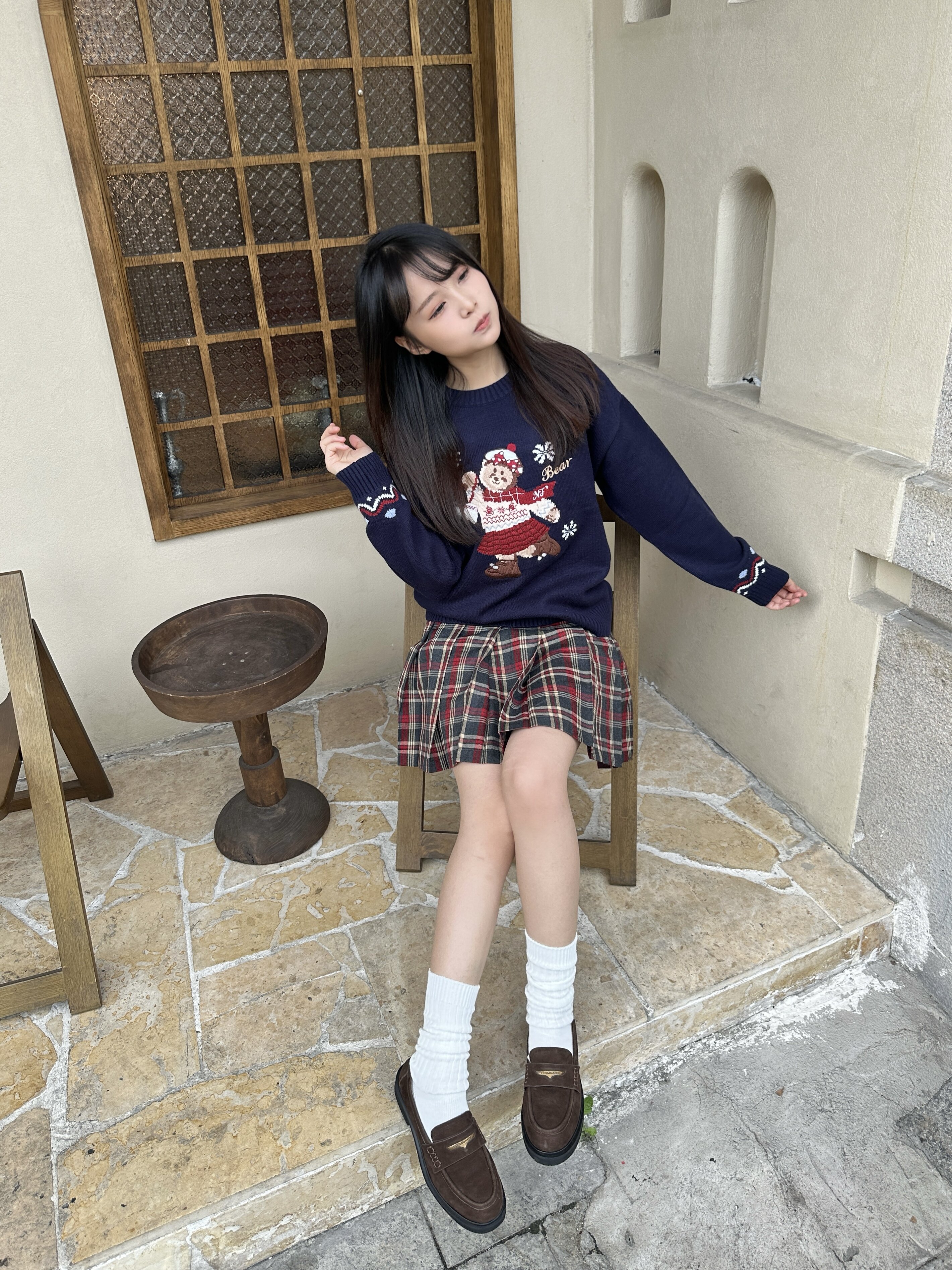 宋佳同款百丽海鸥乐福鞋2.0：厚底真皮的英伦飒爽美学