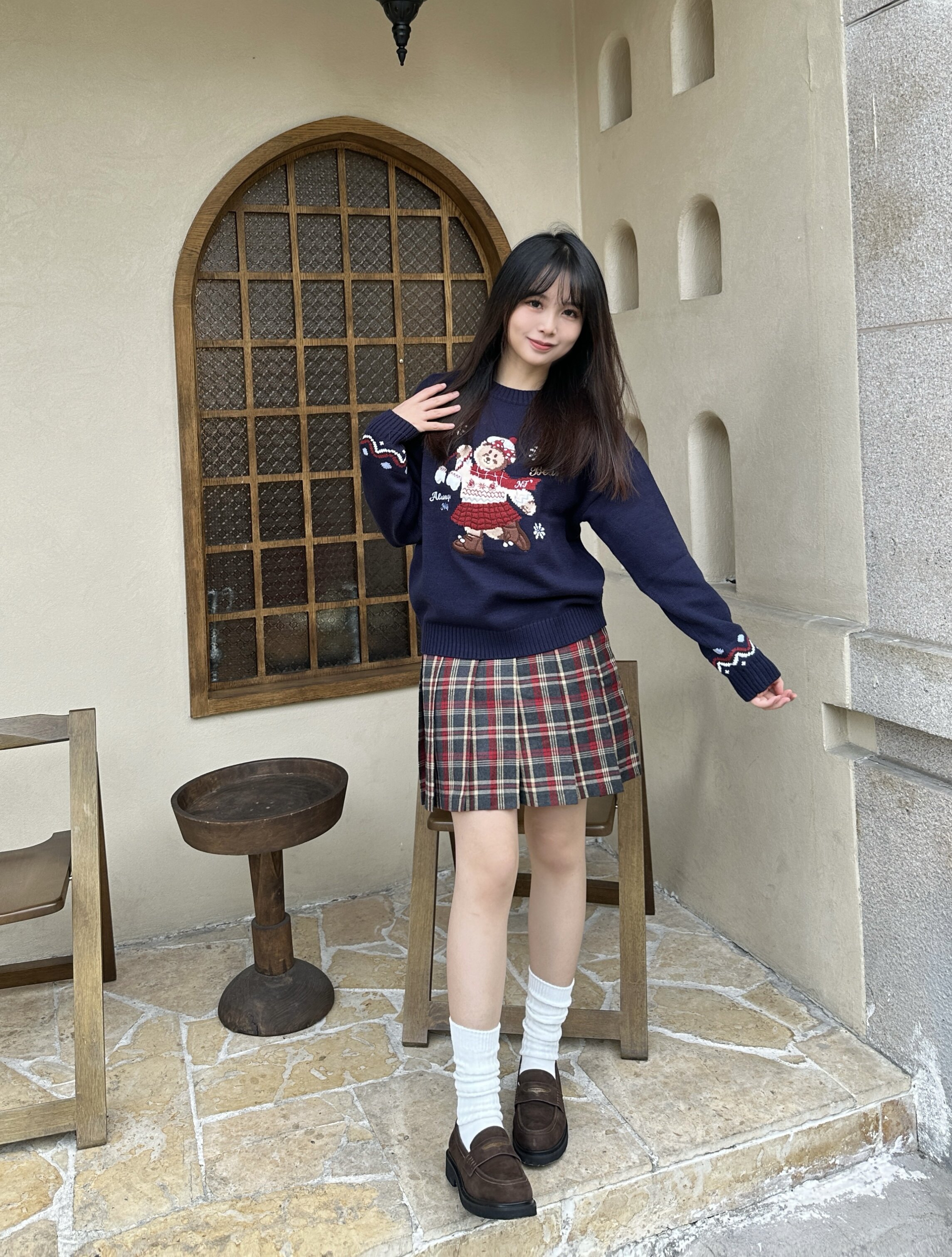 宋佳同款百丽海鸥乐福鞋2.0：厚底真皮的英伦飒爽美学