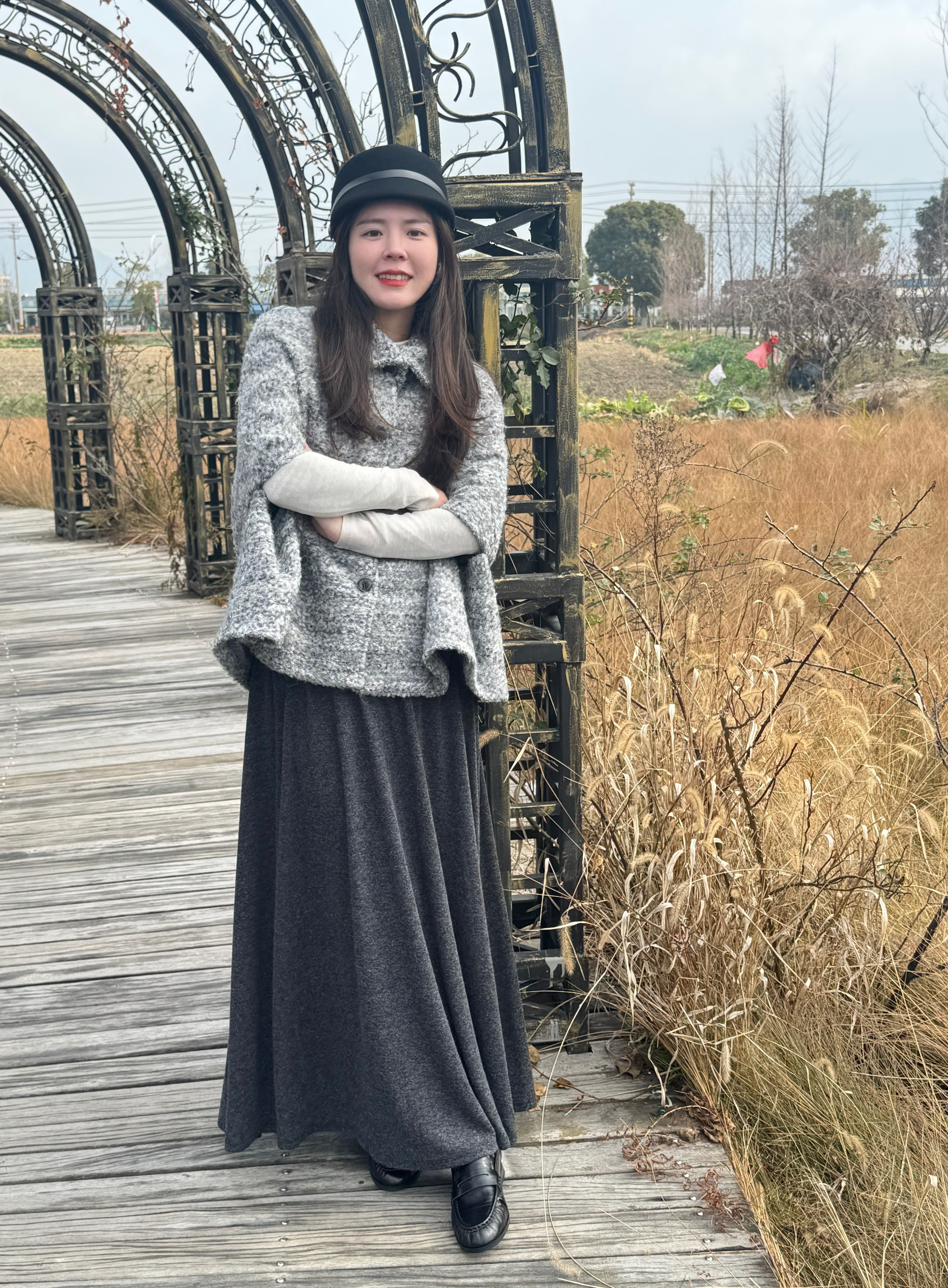 宋佳同款百丽海鸥乐福鞋2.0：厚底真皮的英伦飒爽美学