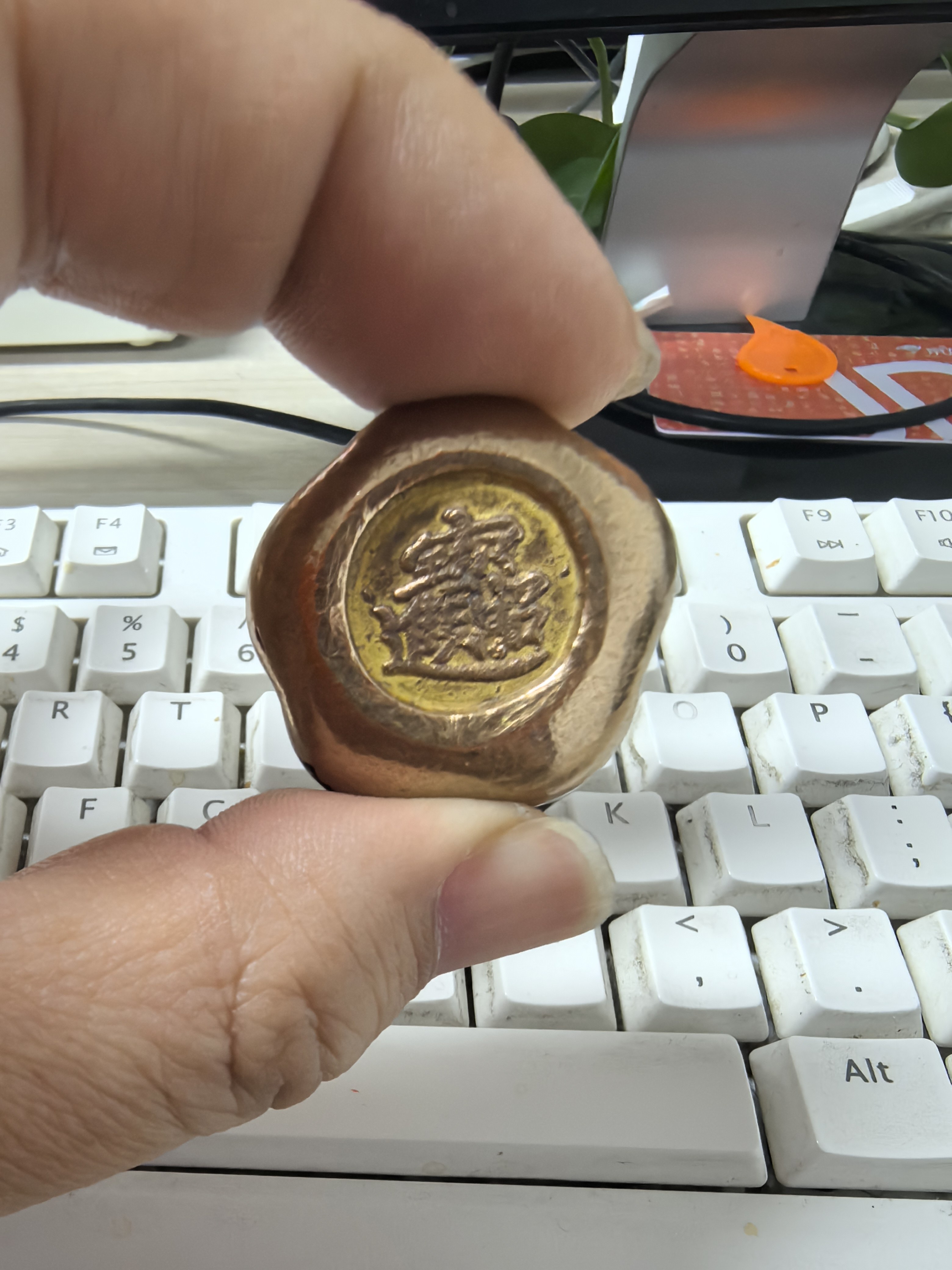 各種仿古清代明代鎏金元寶金條金錠馬蹄金古董收藏年號字隨機發-淘寶