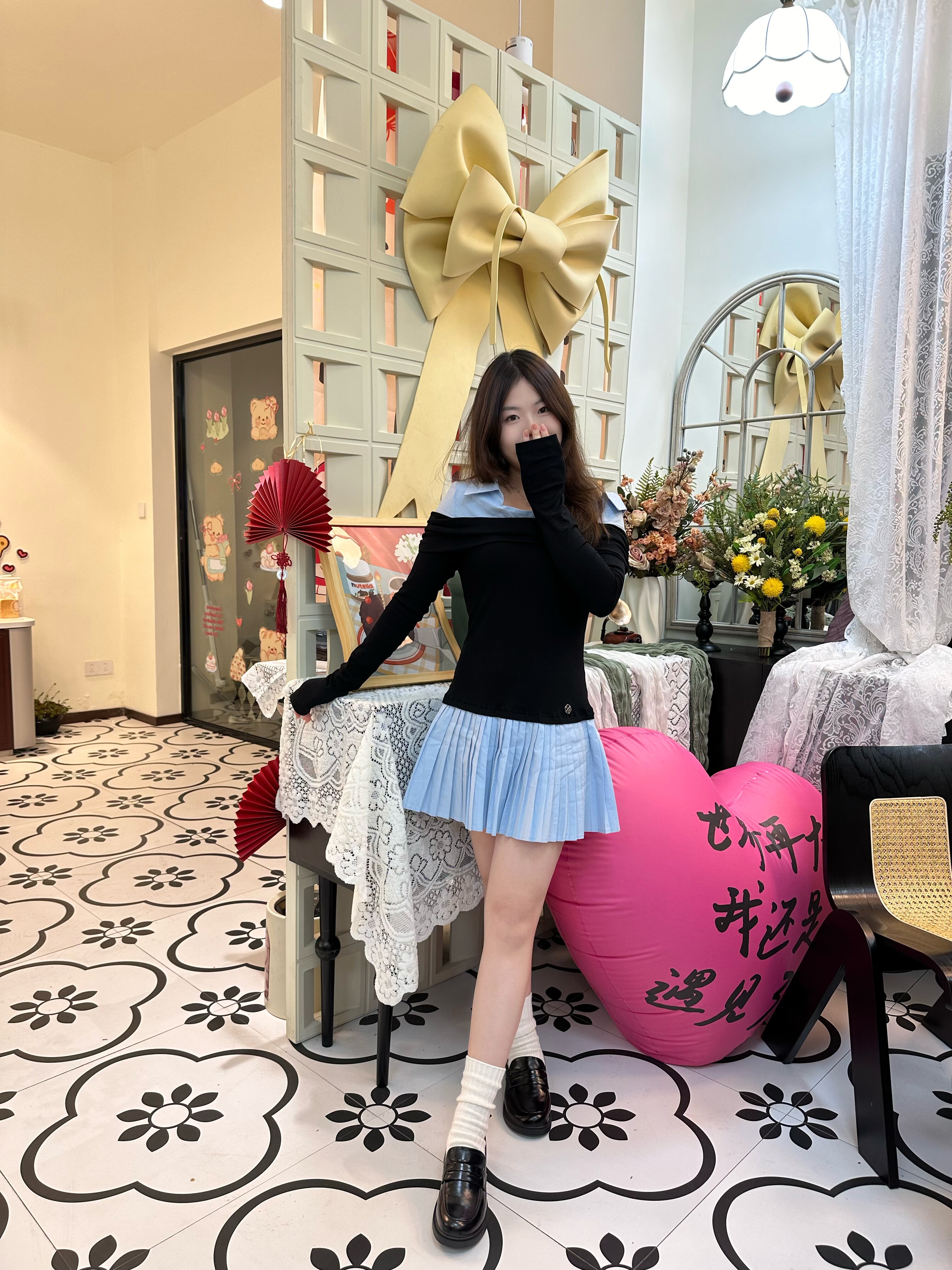 天美意teenmix王玉雯同款金色徽章常青藤乐福鞋：厚底真皮的学院复古美学