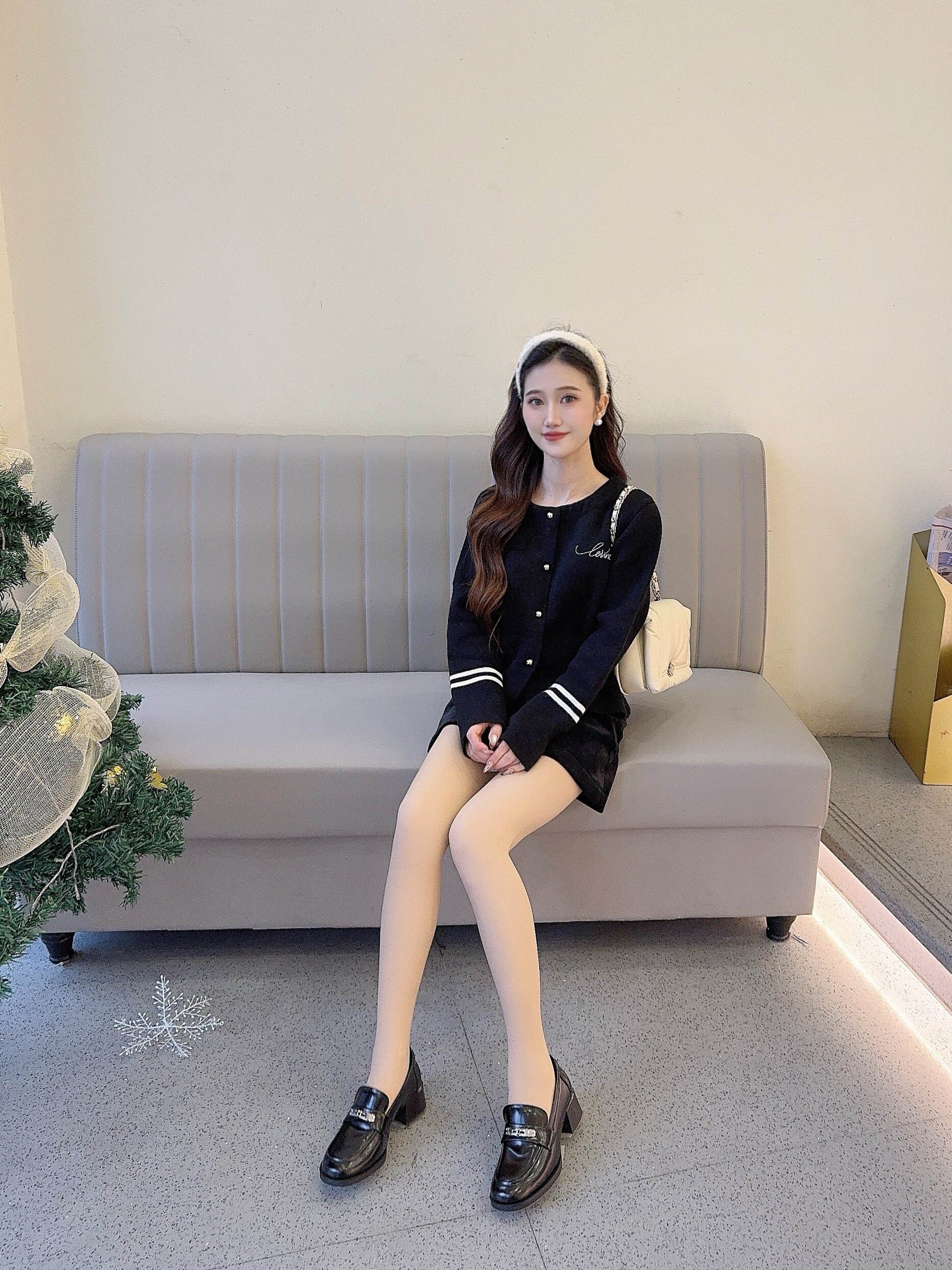 百丽春季复古粗跟乐福鞋 黑色小皮鞋经典百搭 粗高跟设计稳当增高不累脚