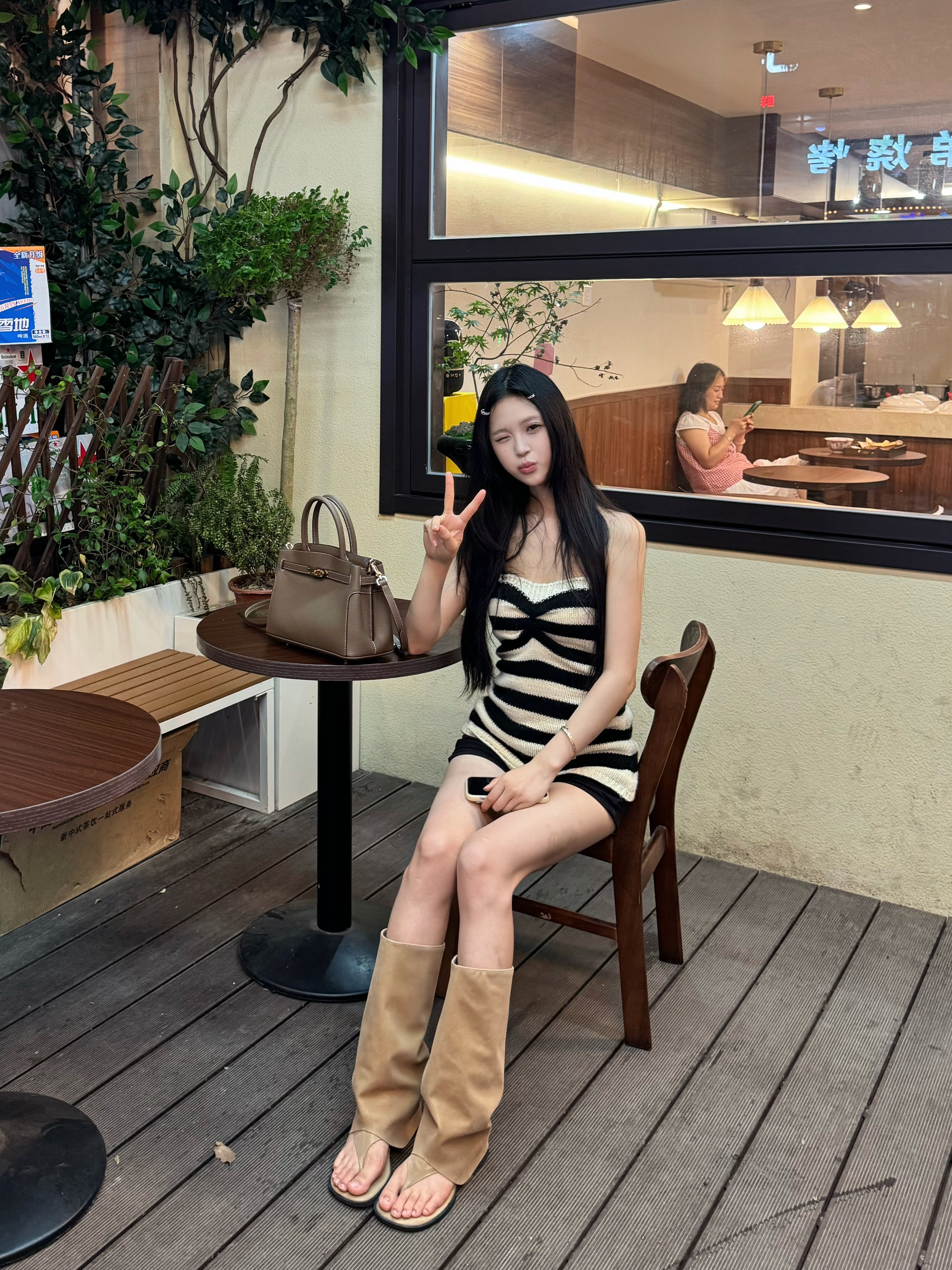 百丽鎏金岁月凯莉包 质感牛皮高级耐磨 大容量通勤 妈妈包婚包两用