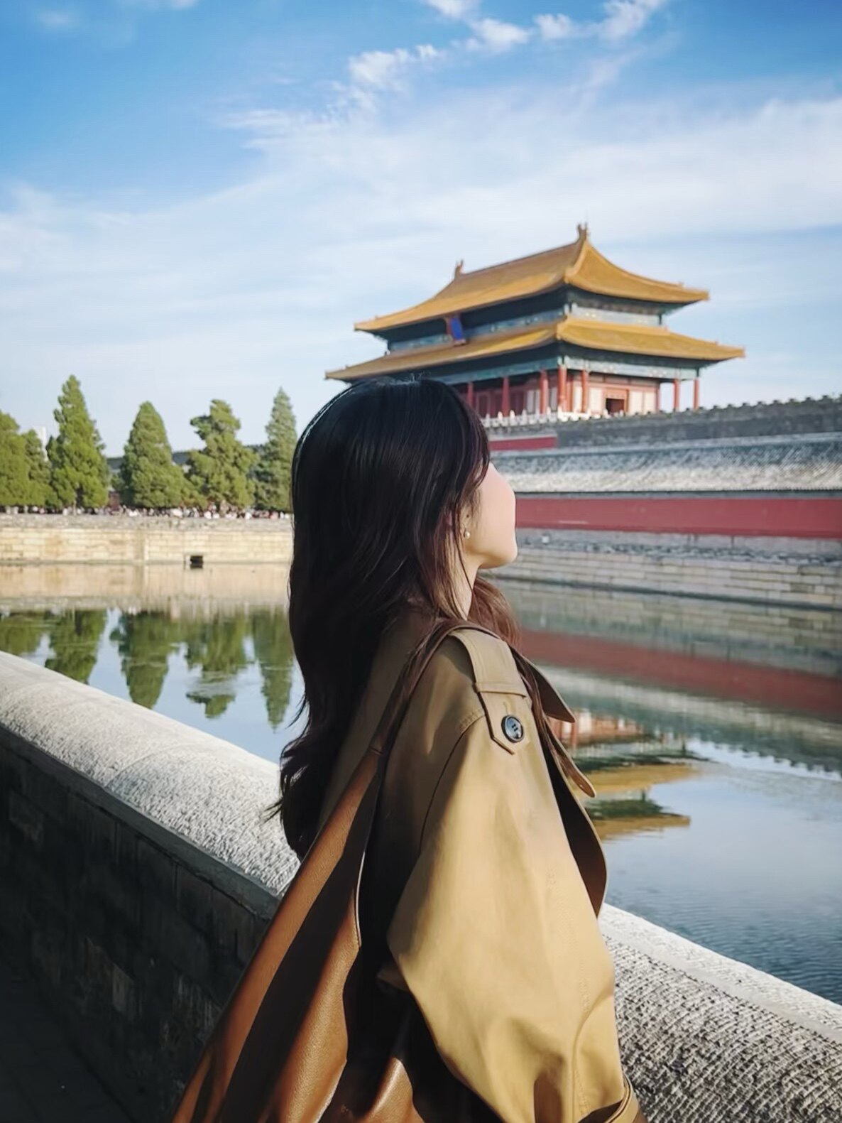 解锁法式优雅密码——周淼ZHOUMIAO"巴黎旧梦"风衣穿搭图鉴