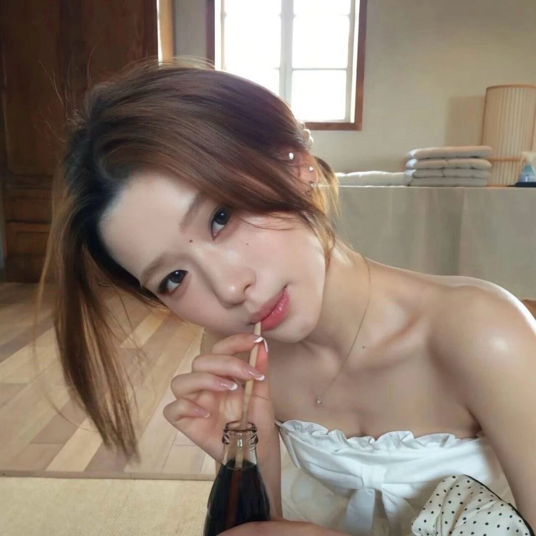 舒胡蕾夏日生日裙 法式无袖收腰设计 显瘦显高拉长比例 高级感气质满分