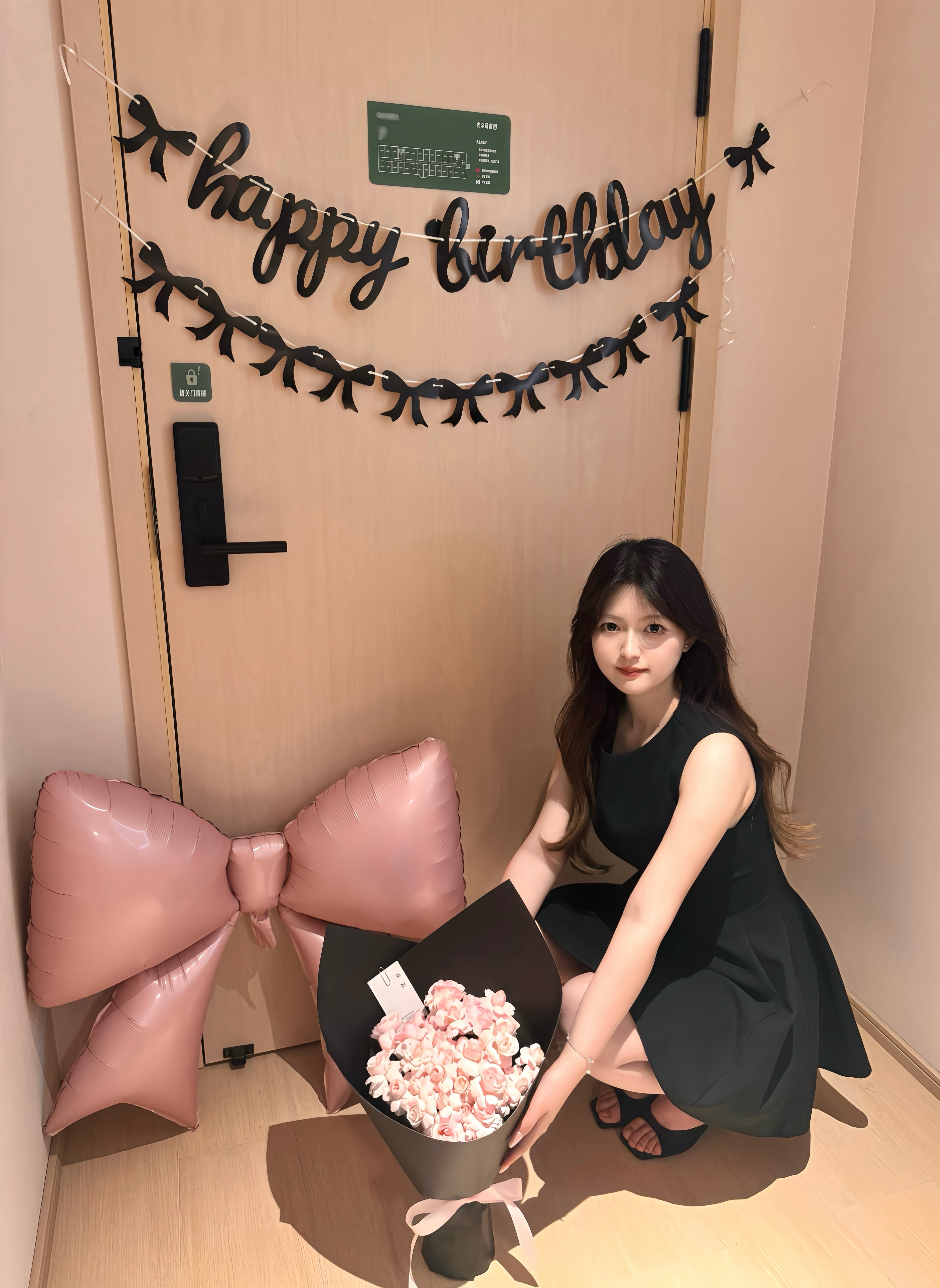 舒胡蕾夏日生日裙 法式无袖收腰设计 显瘦显高拉长比例 高级感气质满分