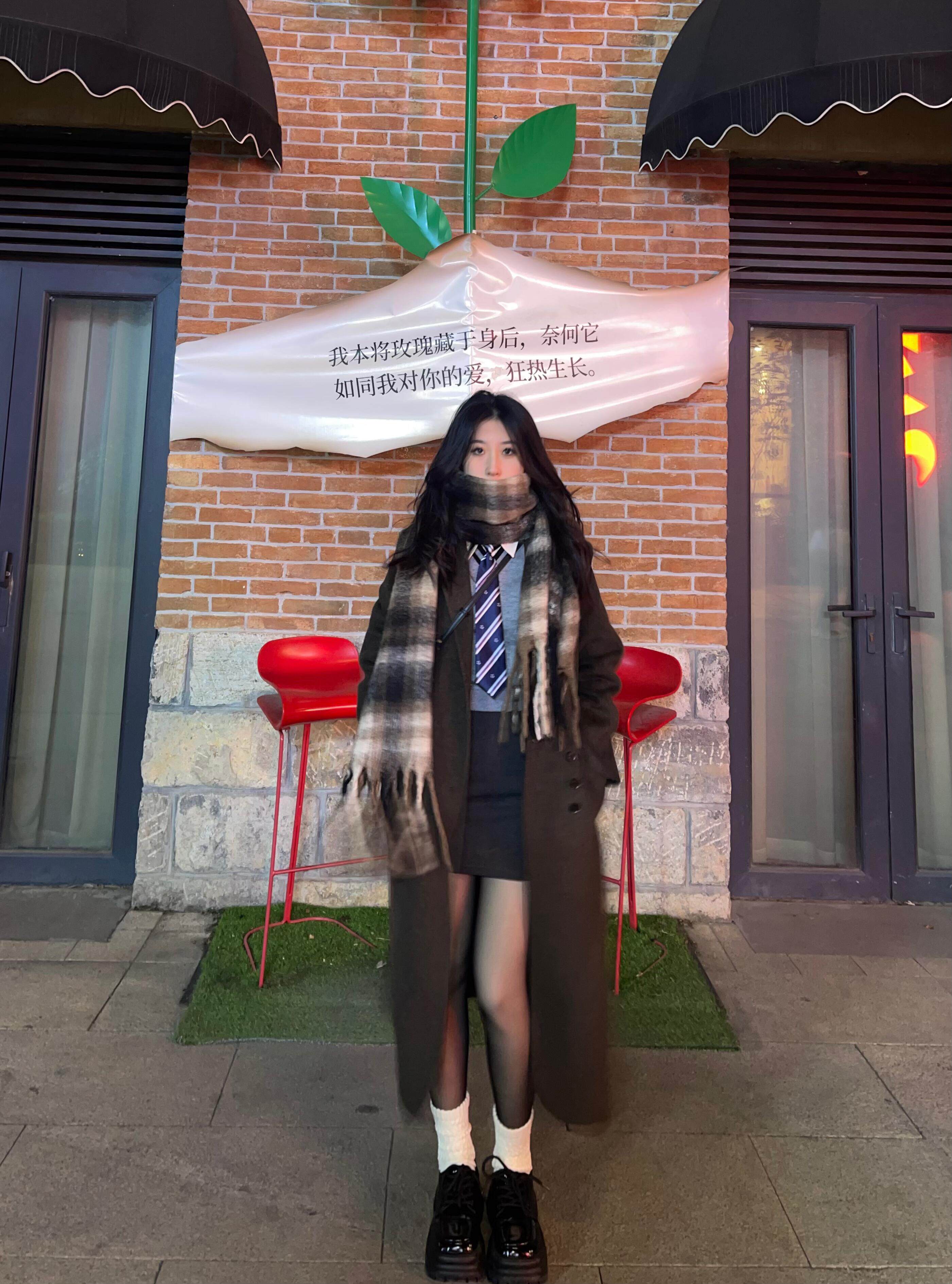 小野和子冬季黑丝光腿神器 加绒双层设计保暖不臃肿 替换装方便实用