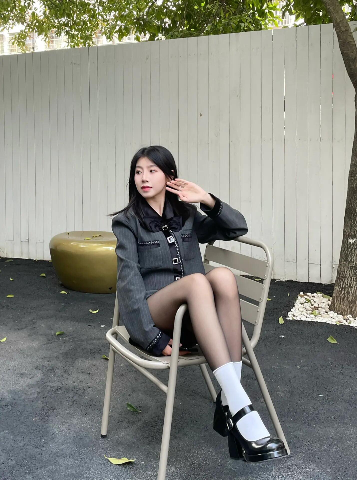 小野和子冬季黑丝光腿神器 加绒双层设计保暖不臃肿 替换装方便实用