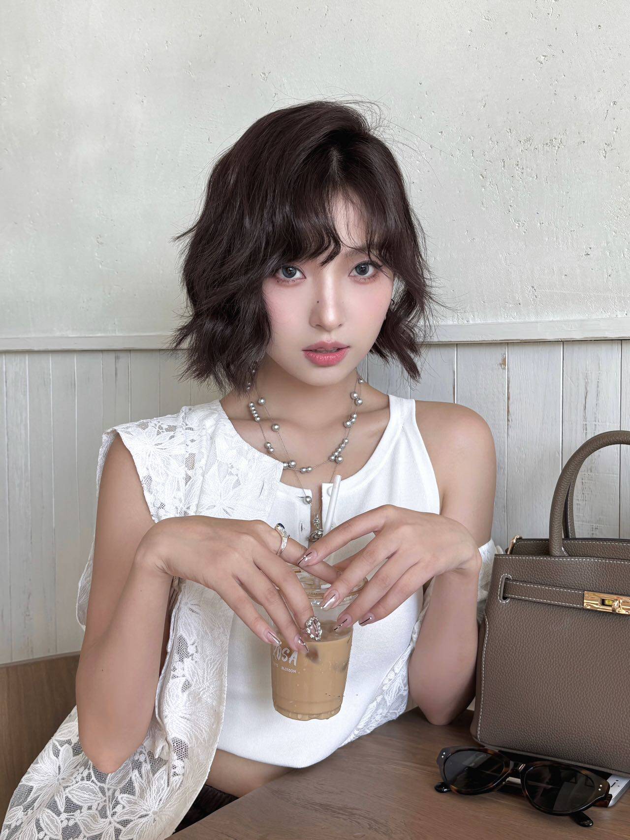 百丽鎏金岁月凯莉包 质感牛皮高级耐磨 大容量通勤 妈妈包婚包两用