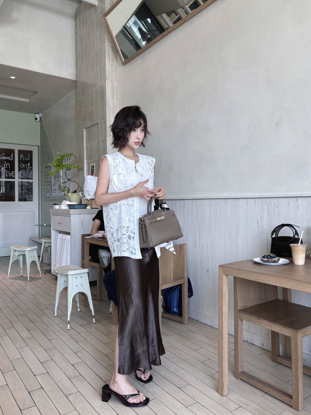 百丽鎏金岁月凯莉包 质感牛皮高级耐磨 大容量通勤 妈妈包婚包两用