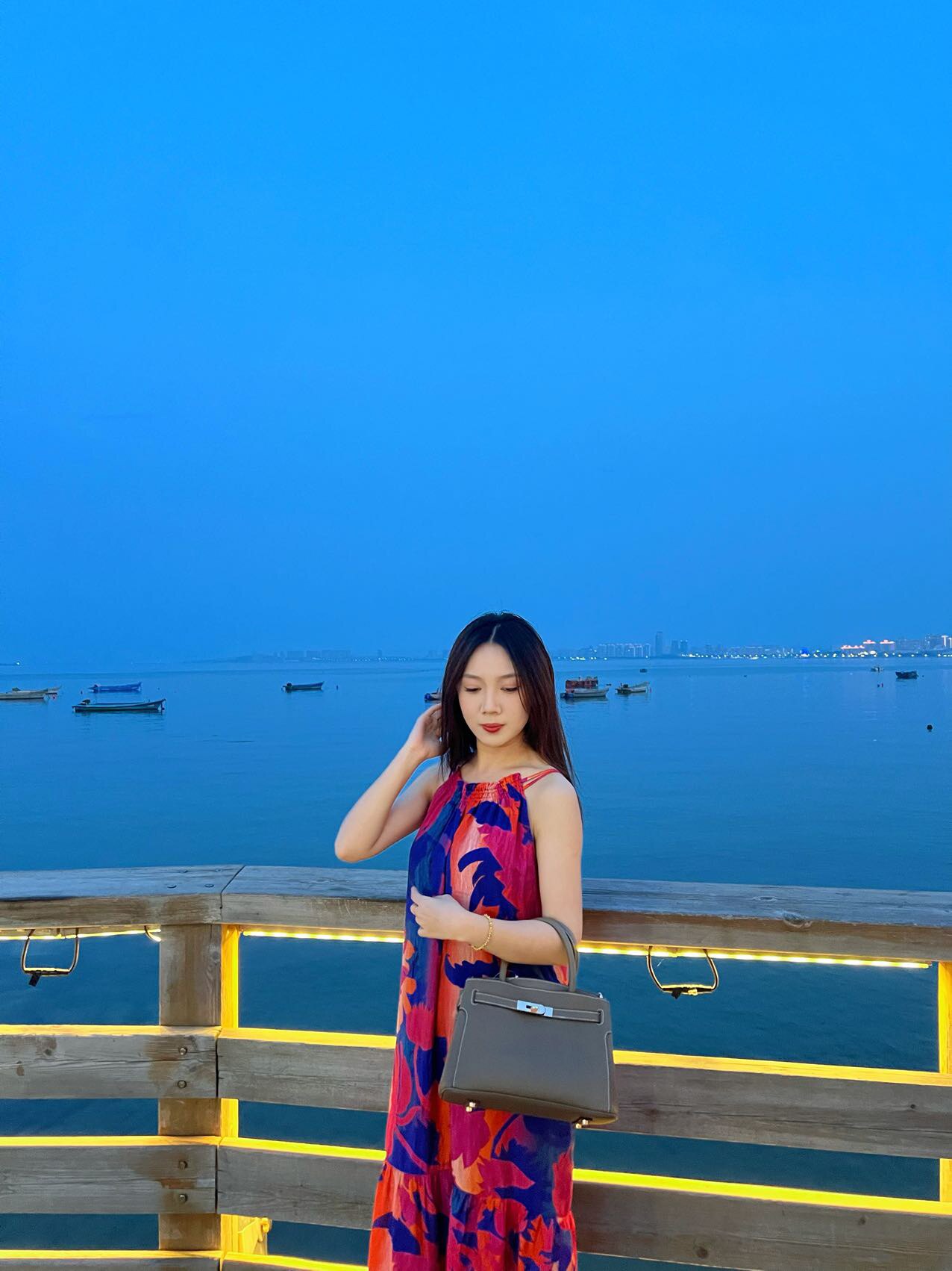 百丽鎏金岁月凯莉包 质感牛皮高级耐磨 大容量通勤 妈妈包婚包两用