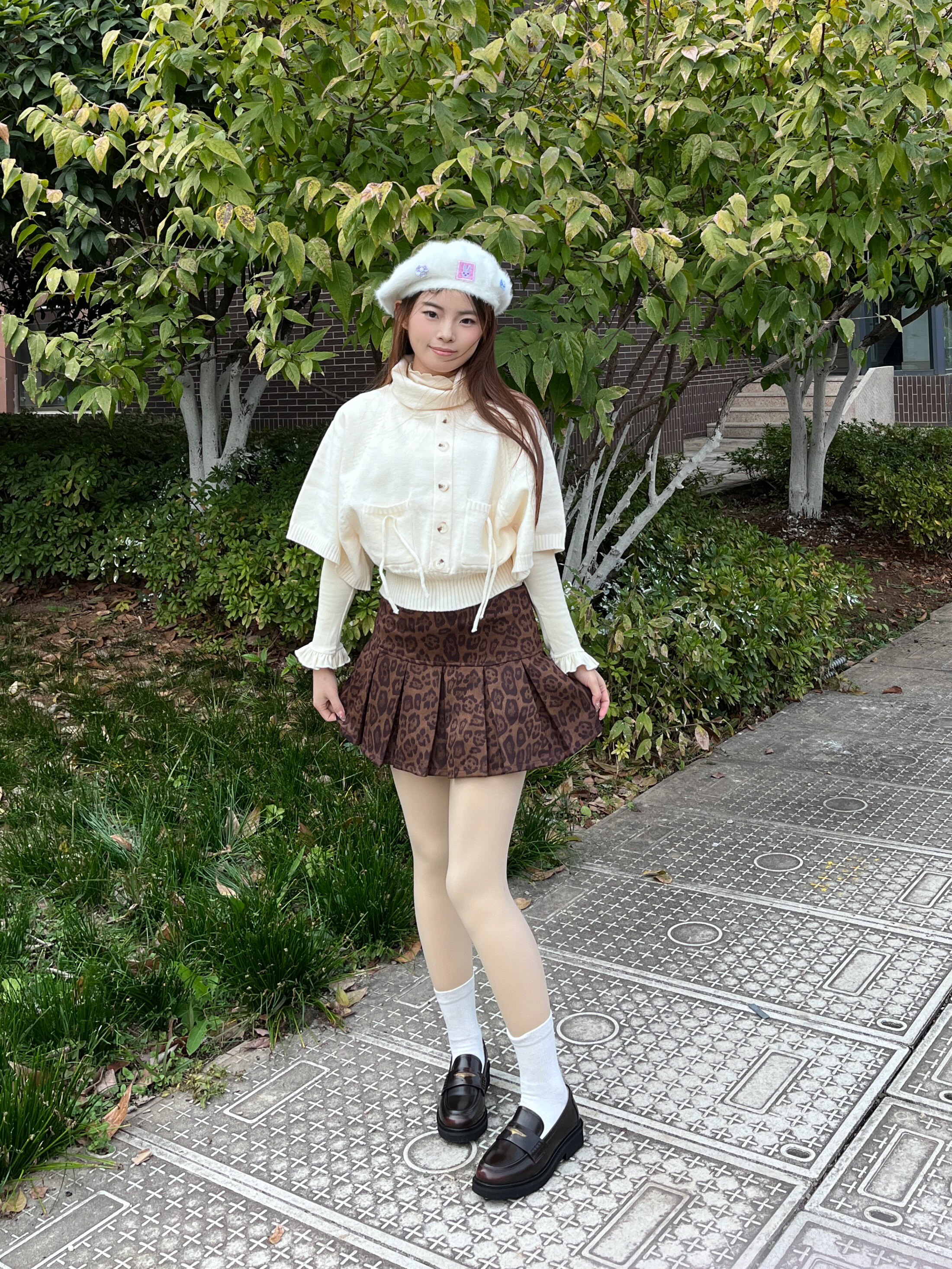 宋佳同款百丽海鸥乐福鞋2.0：厚底真皮的英伦飒爽美学