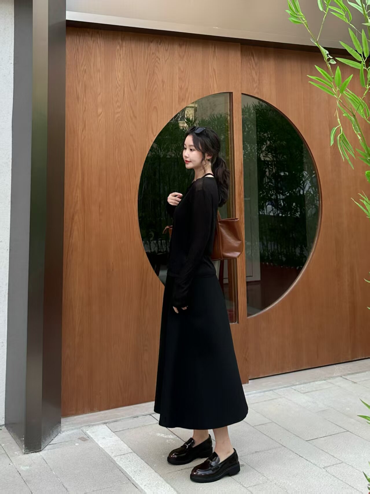 宋佳同款百丽海鸥乐福鞋2.0：厚底真皮的英伦飒爽美学