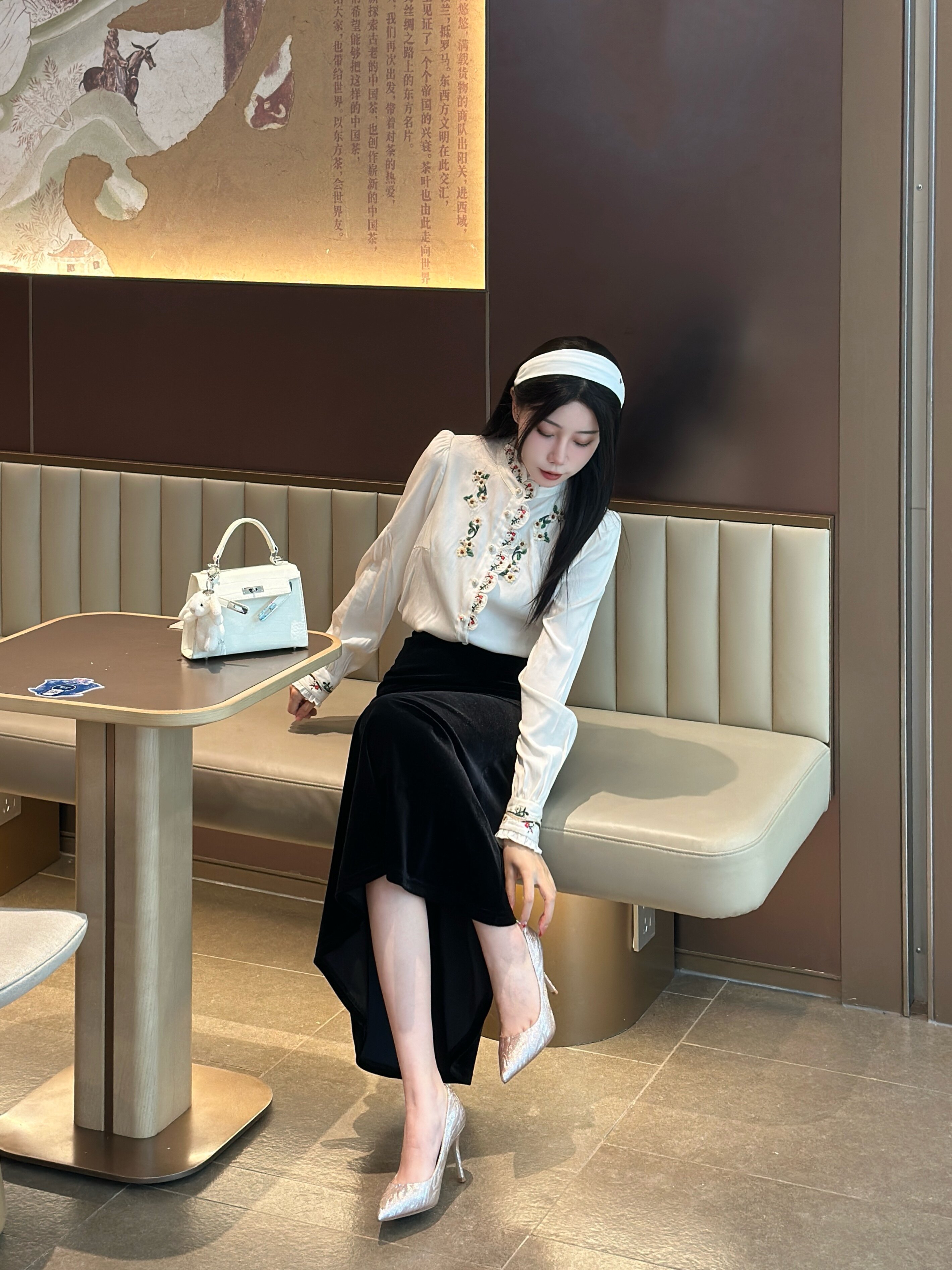 7or9明星同款婚鞋：秀禾婚纱两穿的人鱼姬舒适美学