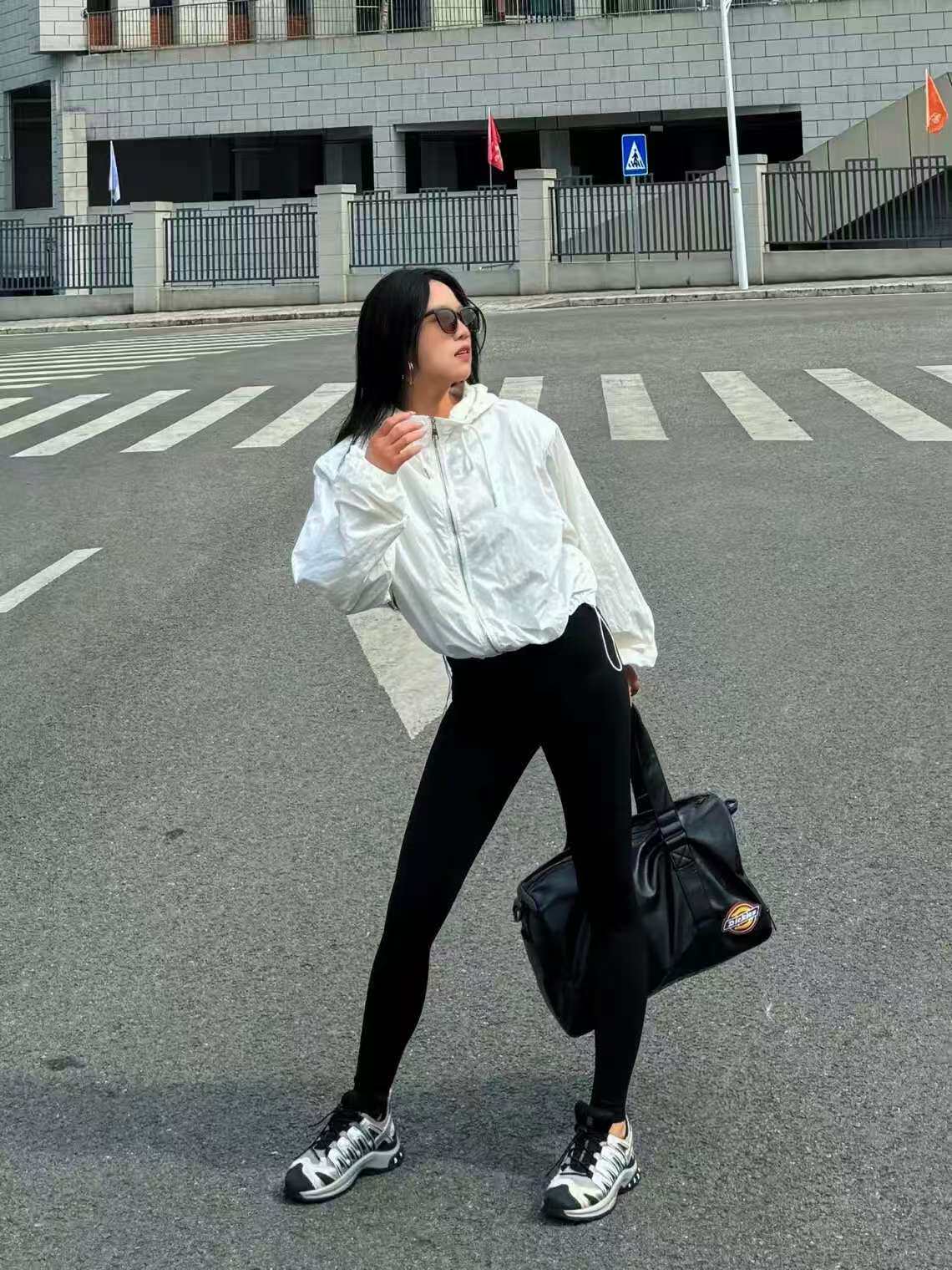 小野和子春季鲨鱼裤 薄款塑形收腹提臀 瑜伽外穿两相宜 高腰设计拉长比例