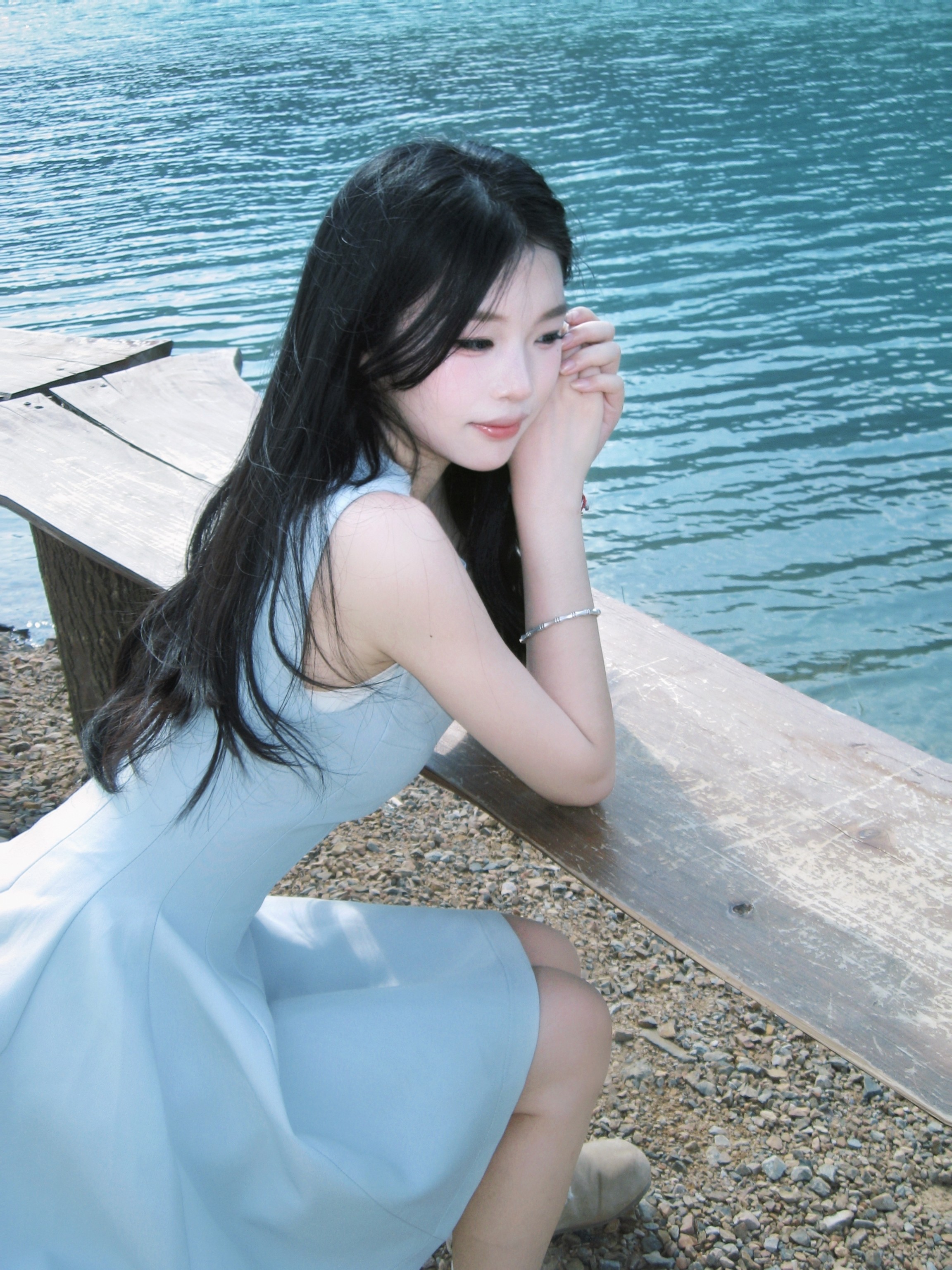 舒胡蕾夏日生日裙 法式无袖收腰设计 显瘦显高拉长比例 高级感气质满分