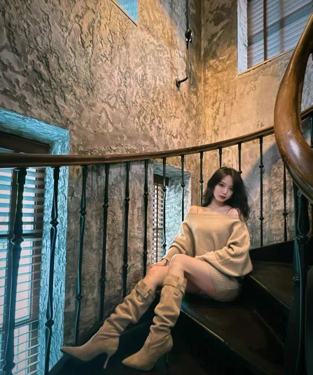 骄屿女鞋真皮尖头细跟显瘦长靴：堆堆褶皱的又甜又飒美学