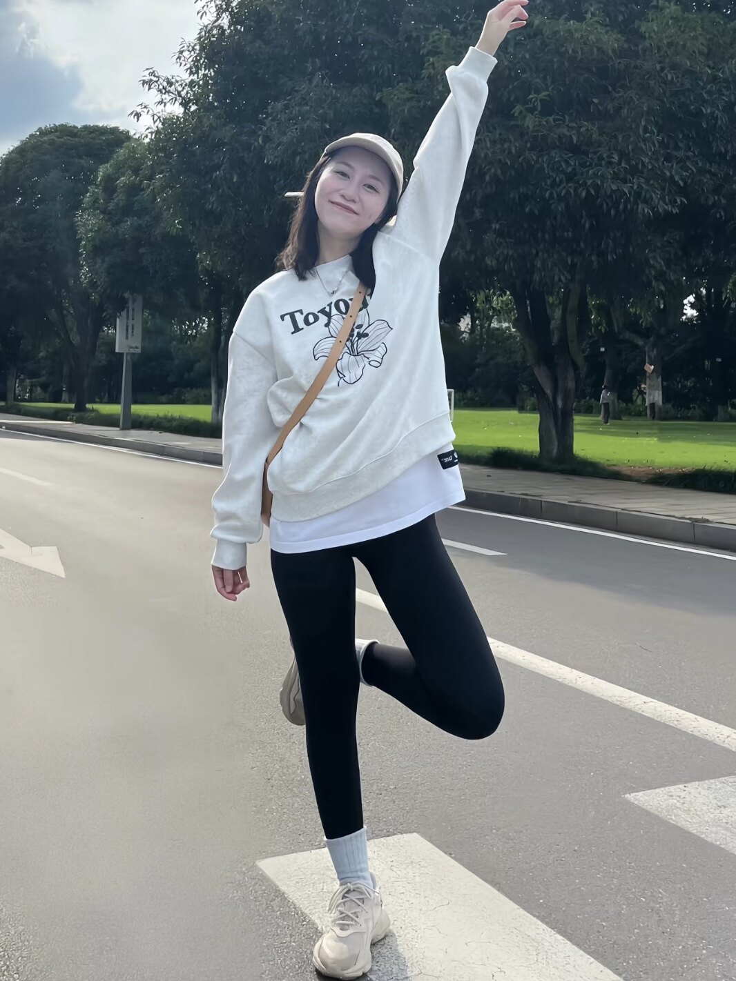 小野和子春季鲨鱼裤 薄款塑形收腹提臀 瑜伽外穿两相宜 高腰设计拉长比例