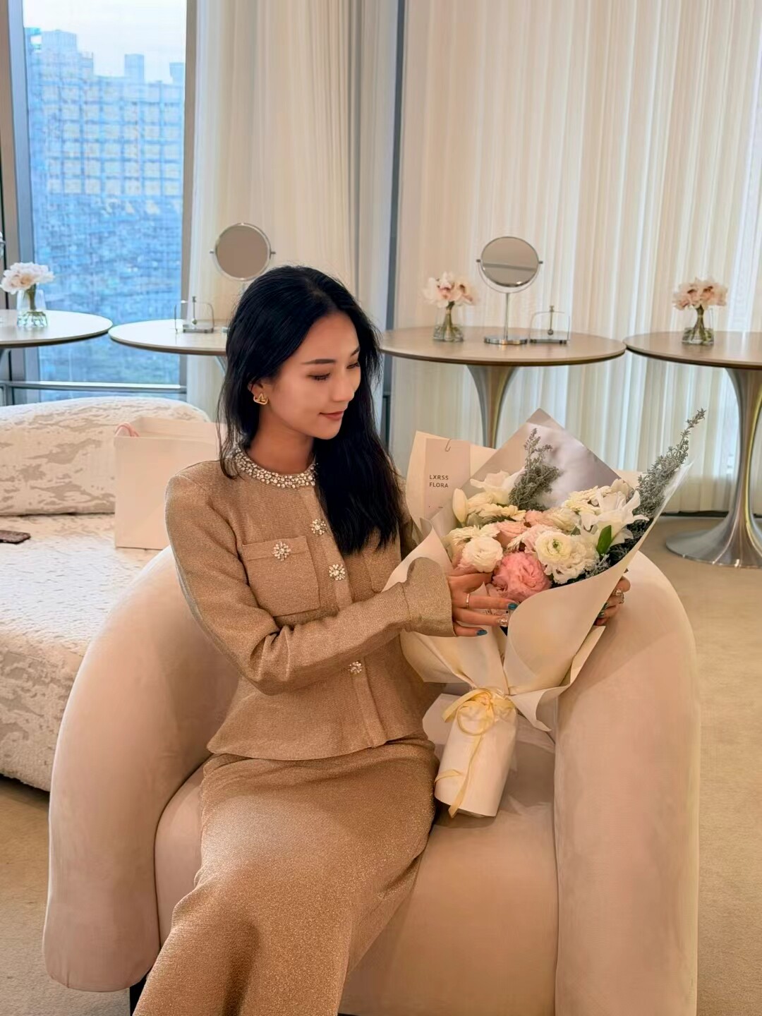 ORG朱珠同款金色亮丝连衣裙，荷叶袖收腰剪裁小香风针织面料质感高级