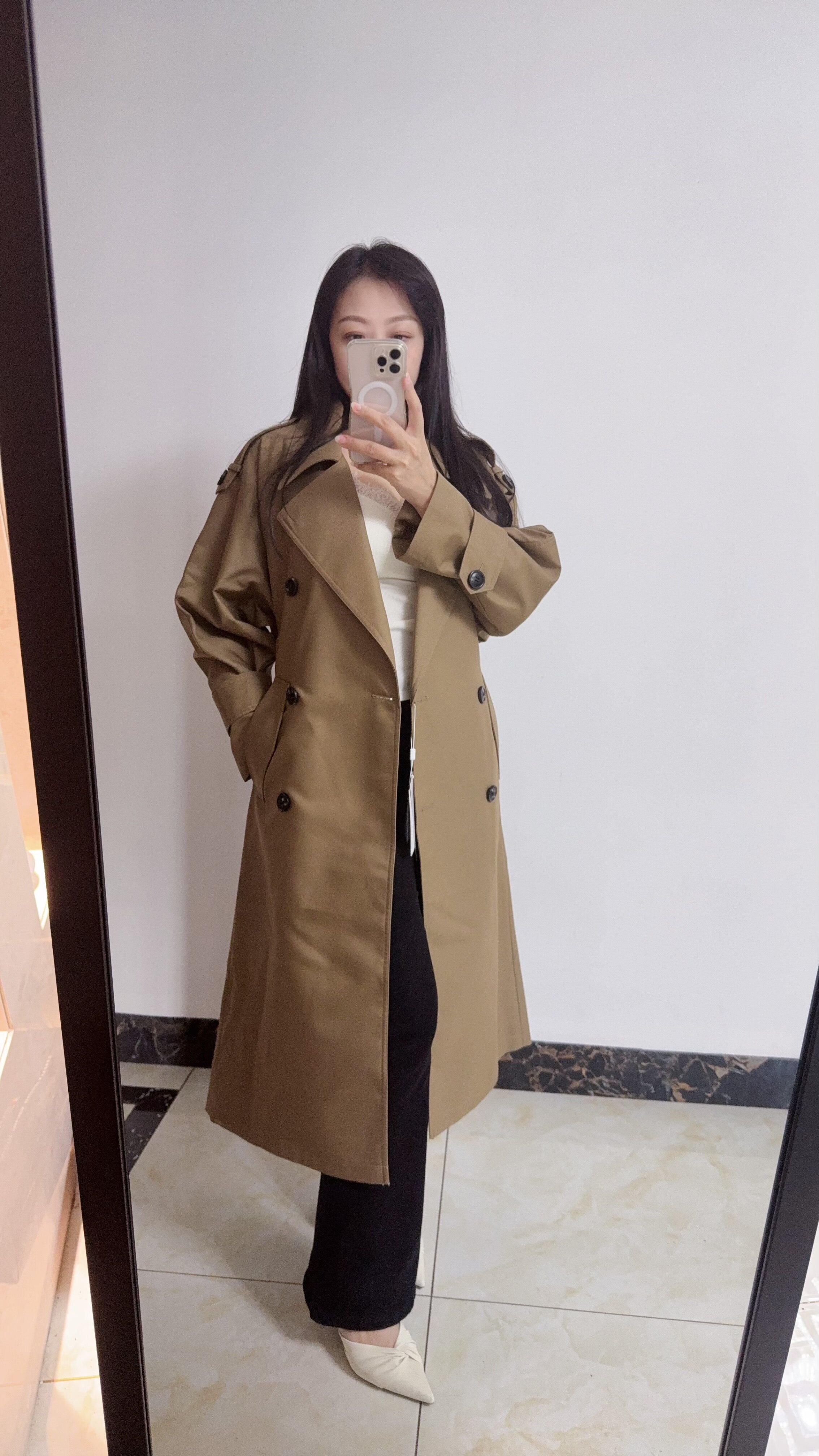 解锁法式优雅密码——周淼ZHOUMIAO"巴黎旧梦"风衣穿搭图鉴