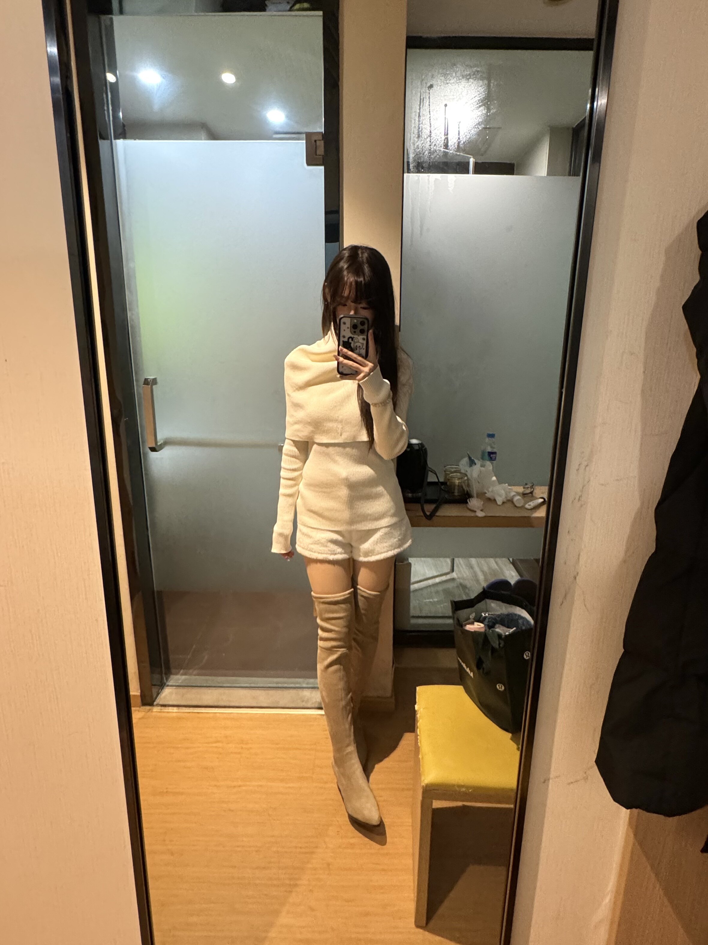 戈丹琳过膝弹力瘦瘦靴 粗跟高跟设计拉长比例 尖头黑色侧拉链方便穿脱