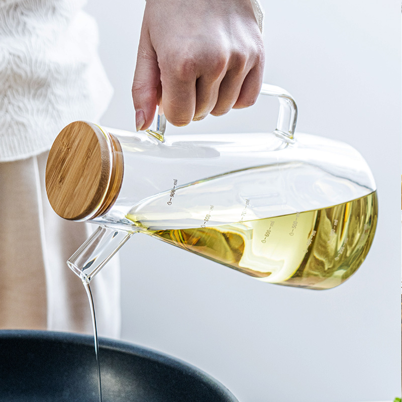 Porcelain soul Nordic glass oil can prevent small packing oil tank household kitchen soy sauce vinegar sauce pot of European style