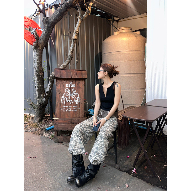 Fangting Leopard Print Wide-Leg Jeans for Women, Summer Versatile Loose Casual Pants, Niche Retro Slimming Pants