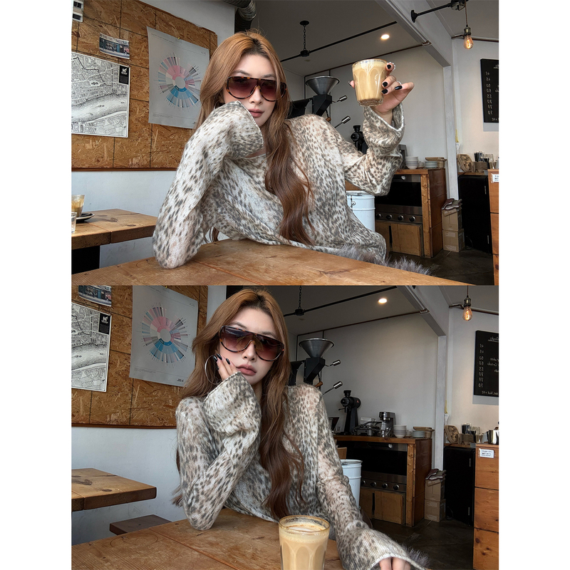 Fangting Short Leopard Print Sweater for Women, Autumn and Winter, Loose and Relaxed, Versatile and Fashionable Wool Long-Sleeve Top
