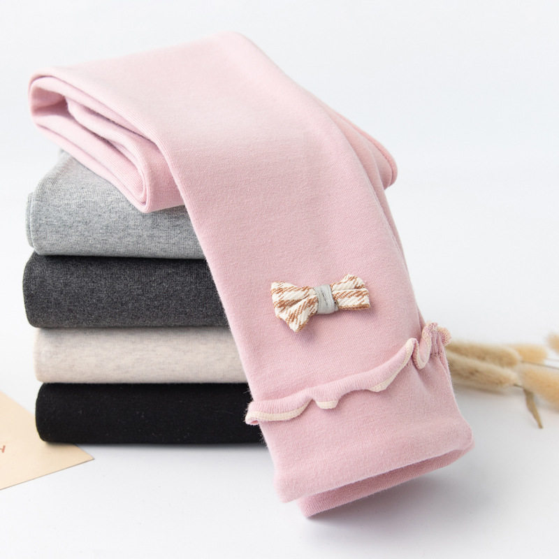 2023 New girl fresh pants in autumn 2023, wear pants outside pants and tight pants