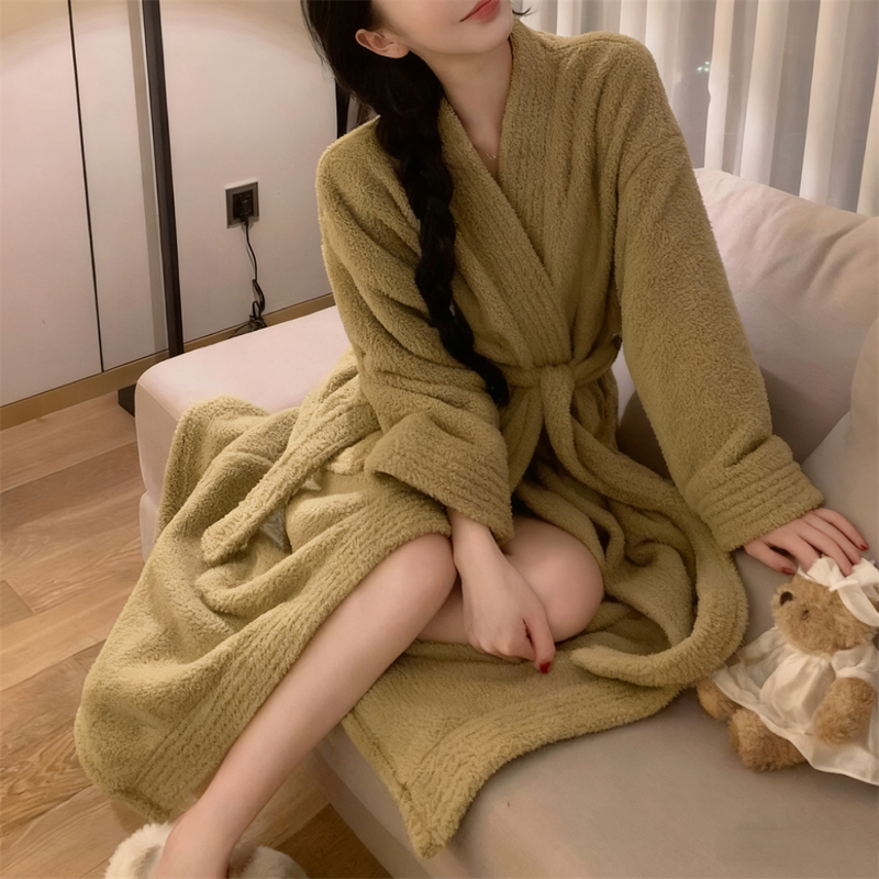 Pajamas for Men and Women in Autumn and Winter, Thickened Coral Velvet and Flannel Morning Bathrobes, Long Pajamas, Couple's Large Size Home Clothes Pajamas for Men and Women in Autumn and Winter, Thickened Coral Velvet and Flannel Morning Bathrobes, Long Pajamas, Couple's Large Size Home Clothes