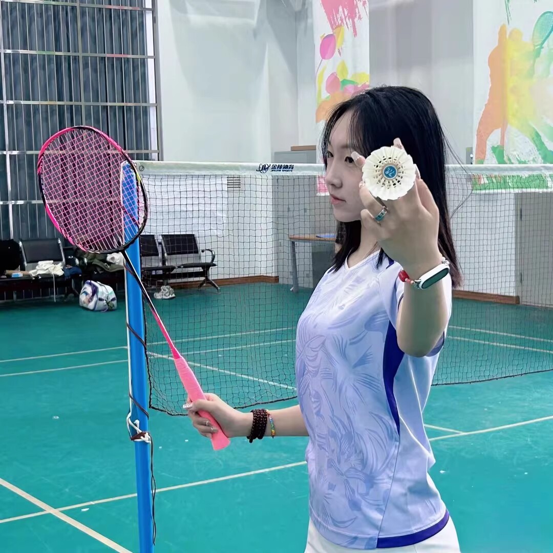 尤尼YY专业定制服装