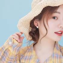 Mousse small d Temperament Vinoguins Stars Earrings Brief South Korea Nets Red Lukewarm Wind without ear clips Ears Nails