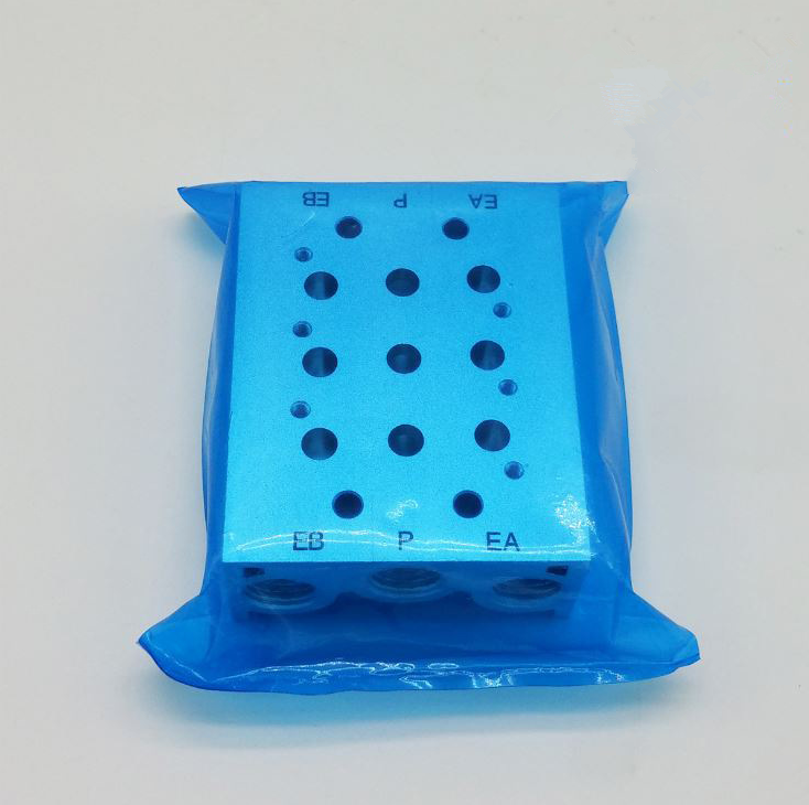 SMC type solenoid valve plate SS5Y7-20-02 03 04 05 confluence plate SY7120 7000 valve seat spot