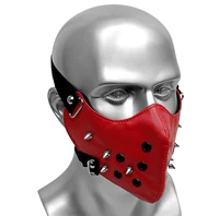 Красный указал