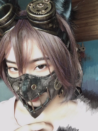 Медицинская маска с шестернями, в стиле панк