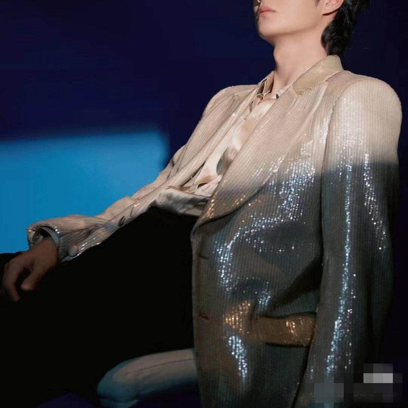 Wang Yibo's Same Champagne-Colored Sequin Blazer, Male Singer's Concert-Style Sequin Performance Outfit, Formal Wear