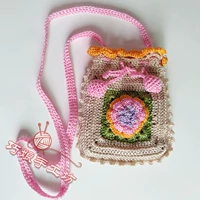 Сумка через плечо светло-коричневого цвета