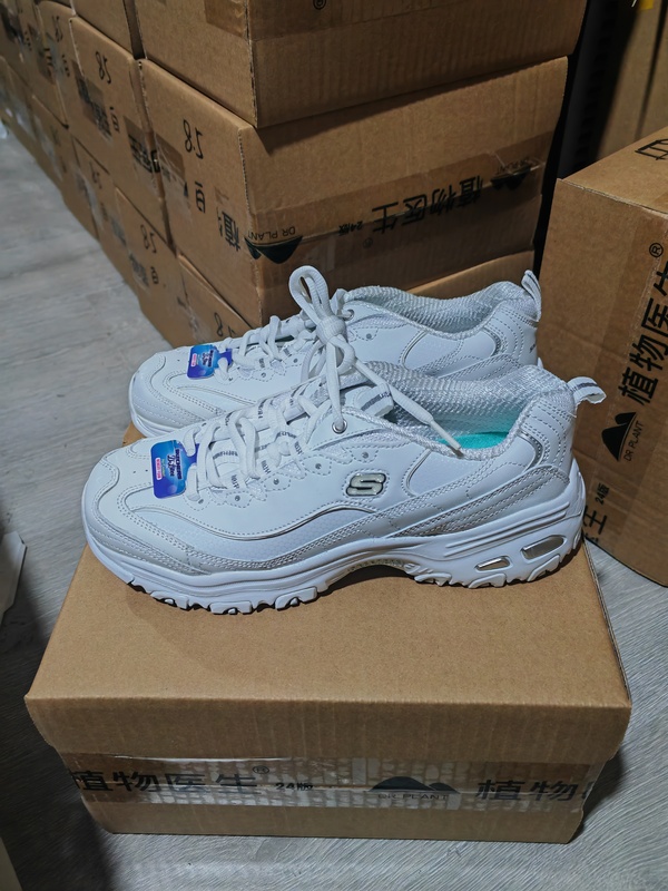 Skechers Women's Spring and Autumn Shoes with Thick Soles, Casual Sports Dad Shoes, Color-Coded, No Shoe Box, Special Price