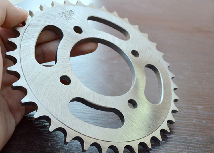 Xe máy crankset Qian Jianglong 150-19A nhỏ Chạy Chang QJ125-6G - Xe máy Gears nhông xích xe máy chaly	