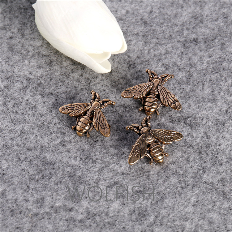 Phong cách retro cũ ong vàng trâm cài nhỏ chống khóa kim loại nhỏ pin áo choàng len móc khóa phù hợp với nam phù hiệu ghim cài áo vest nữ