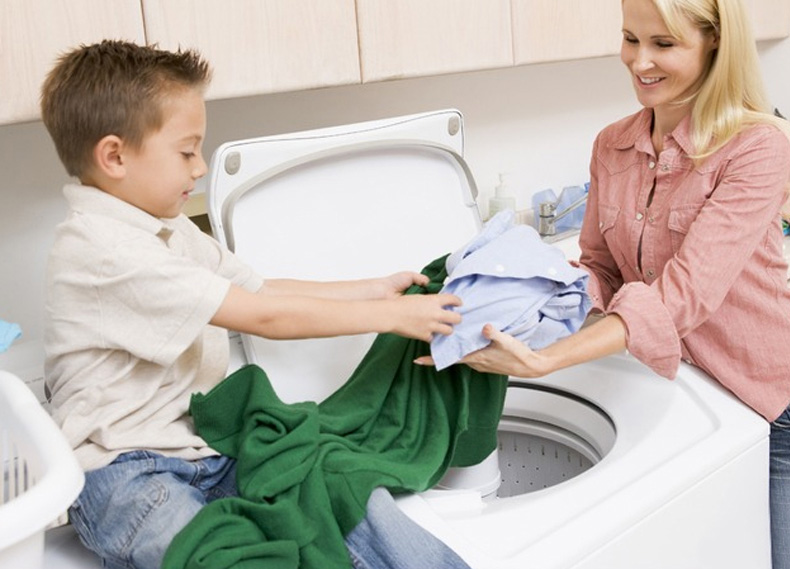 Một sản phẩm áo len lưới chất tẩy rửa 2 chai chất tẩy mềm mượt tơ tằm - Dịch vụ giặt ủi nước tẩy quần áo
