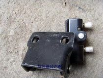 Changhe Suzuki Langdi 6391 rear door middle door middle pulley hinge middle sliding door middle bracket domestic parts